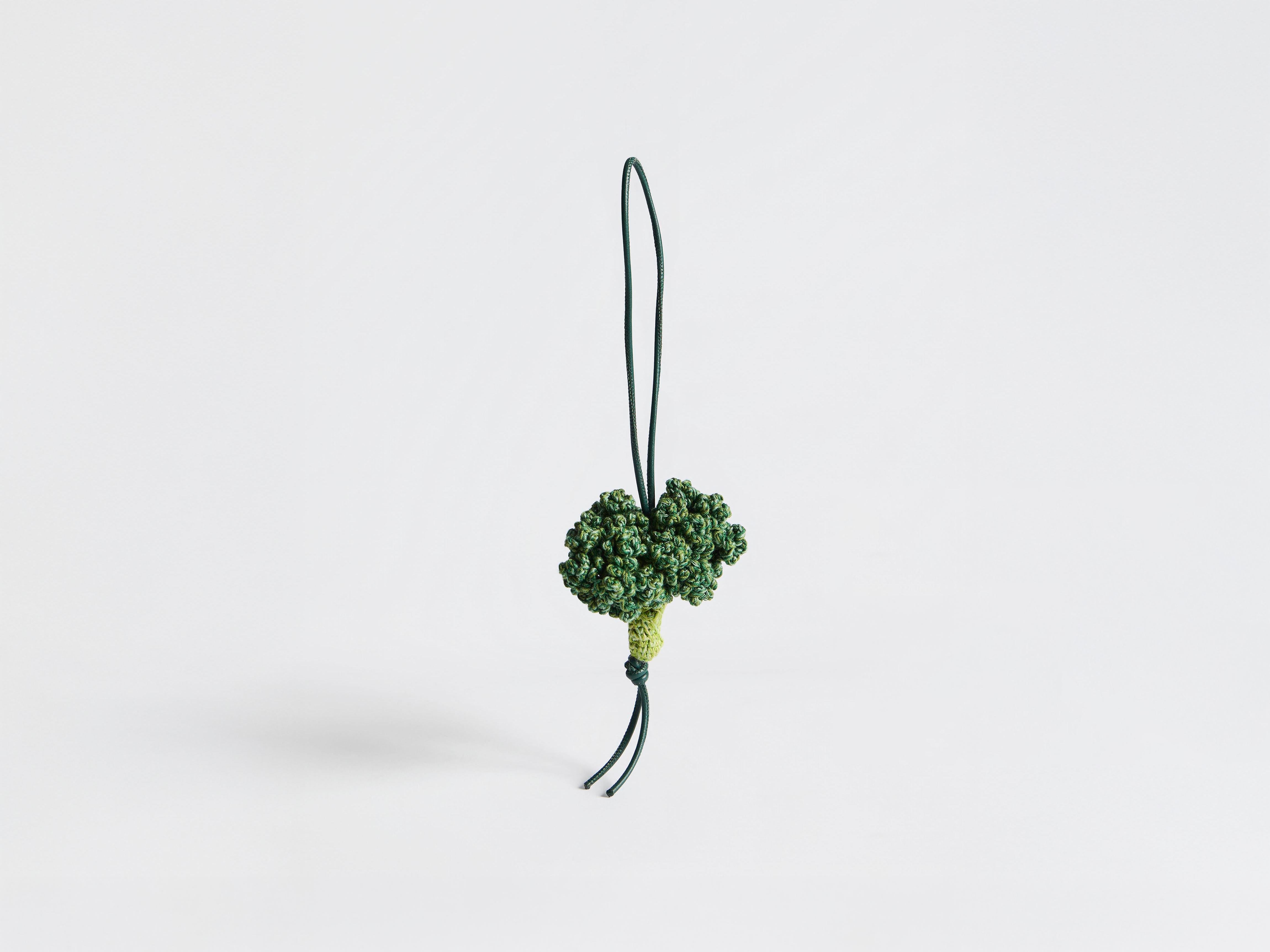 HAND-CROCHETED BROCCOLI CHARM in GREEN AC0457FA0531500O/S | JW