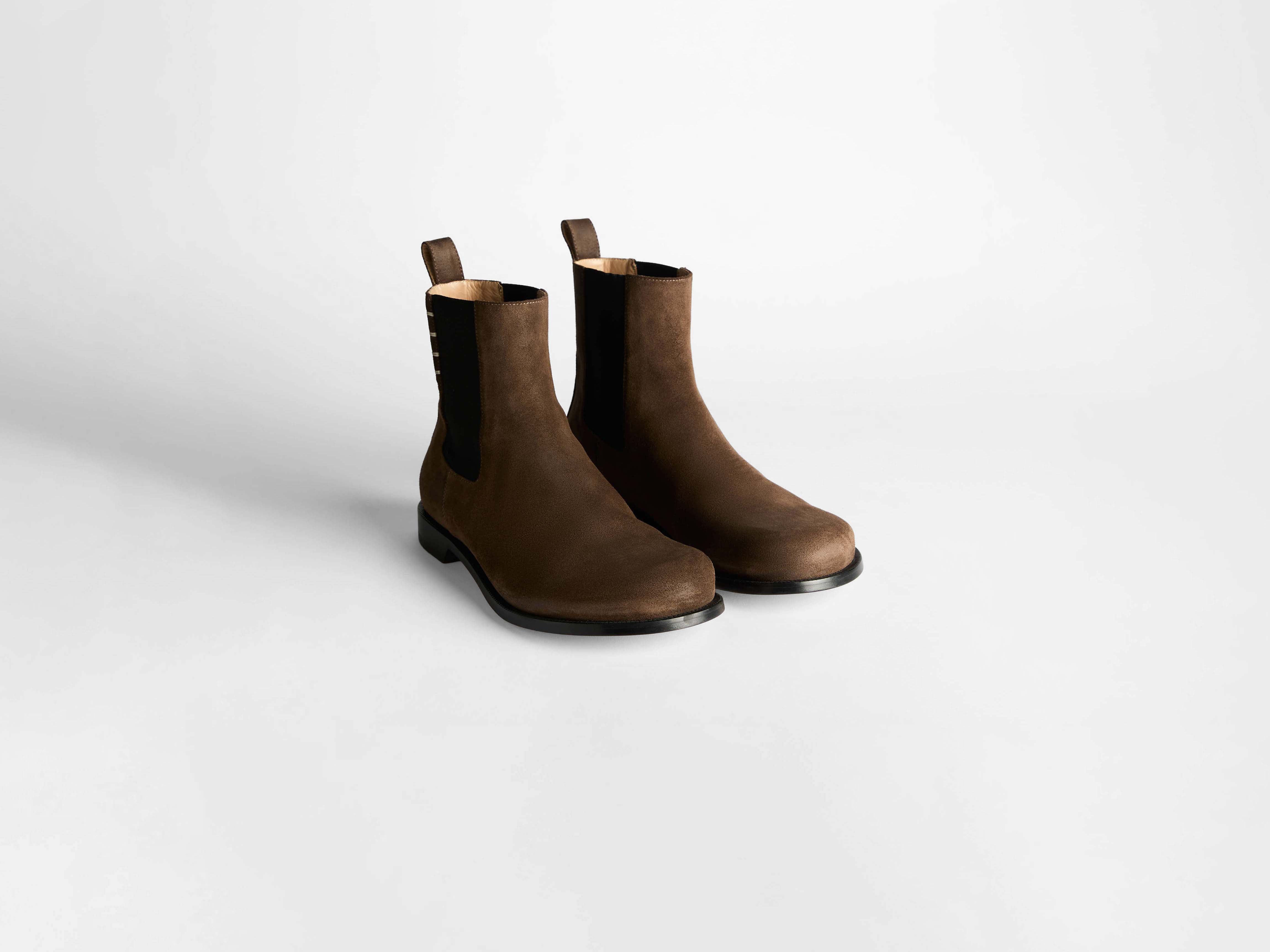 MENS CHELSEA LOAFER BOOTS IN CHOCOLATE BROWN in CHOCOLATE BROWN