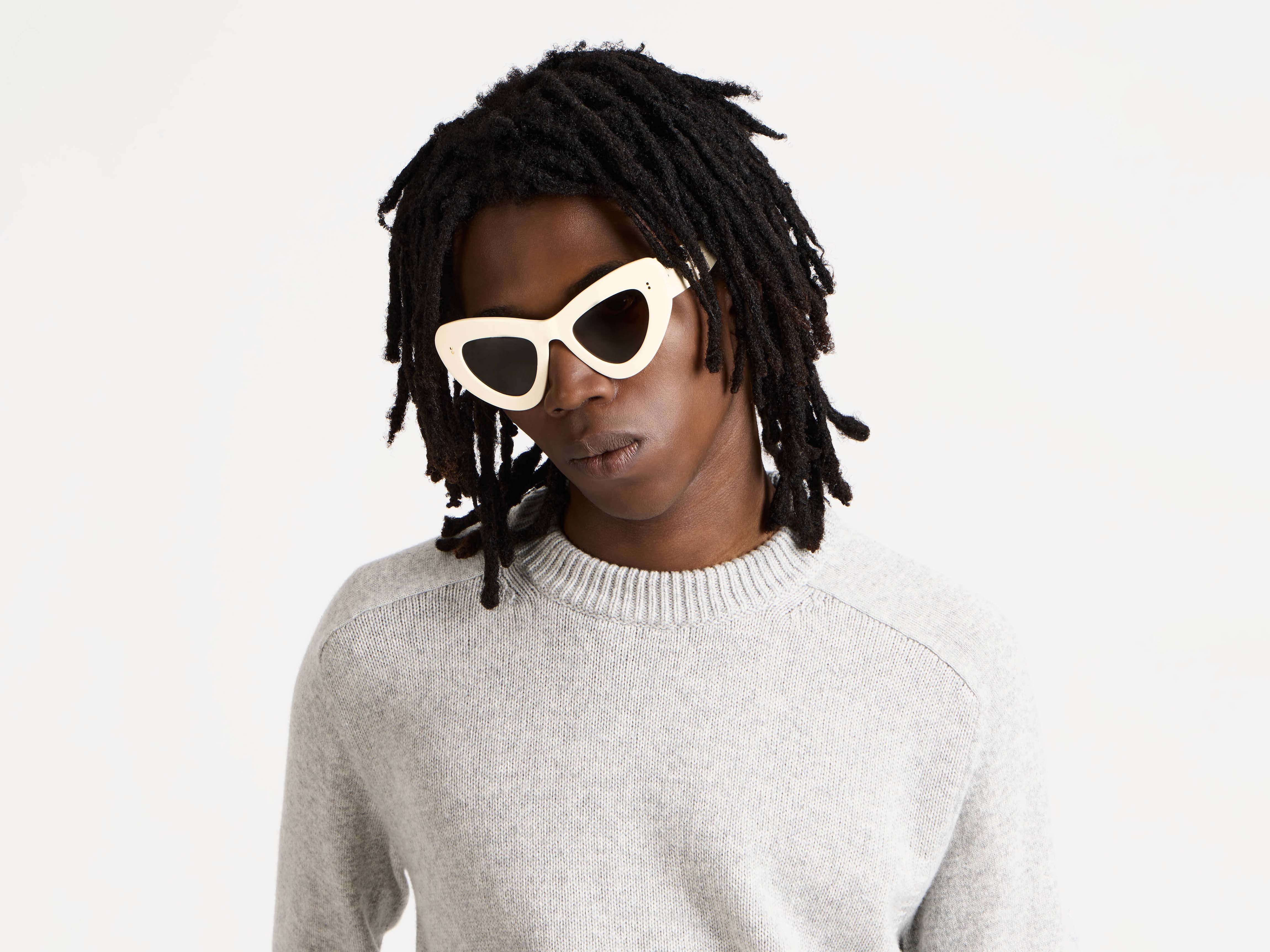 JWA06 BUTTERFLY SUNGLASSES IN OFF-WHITE in OFF WHITE