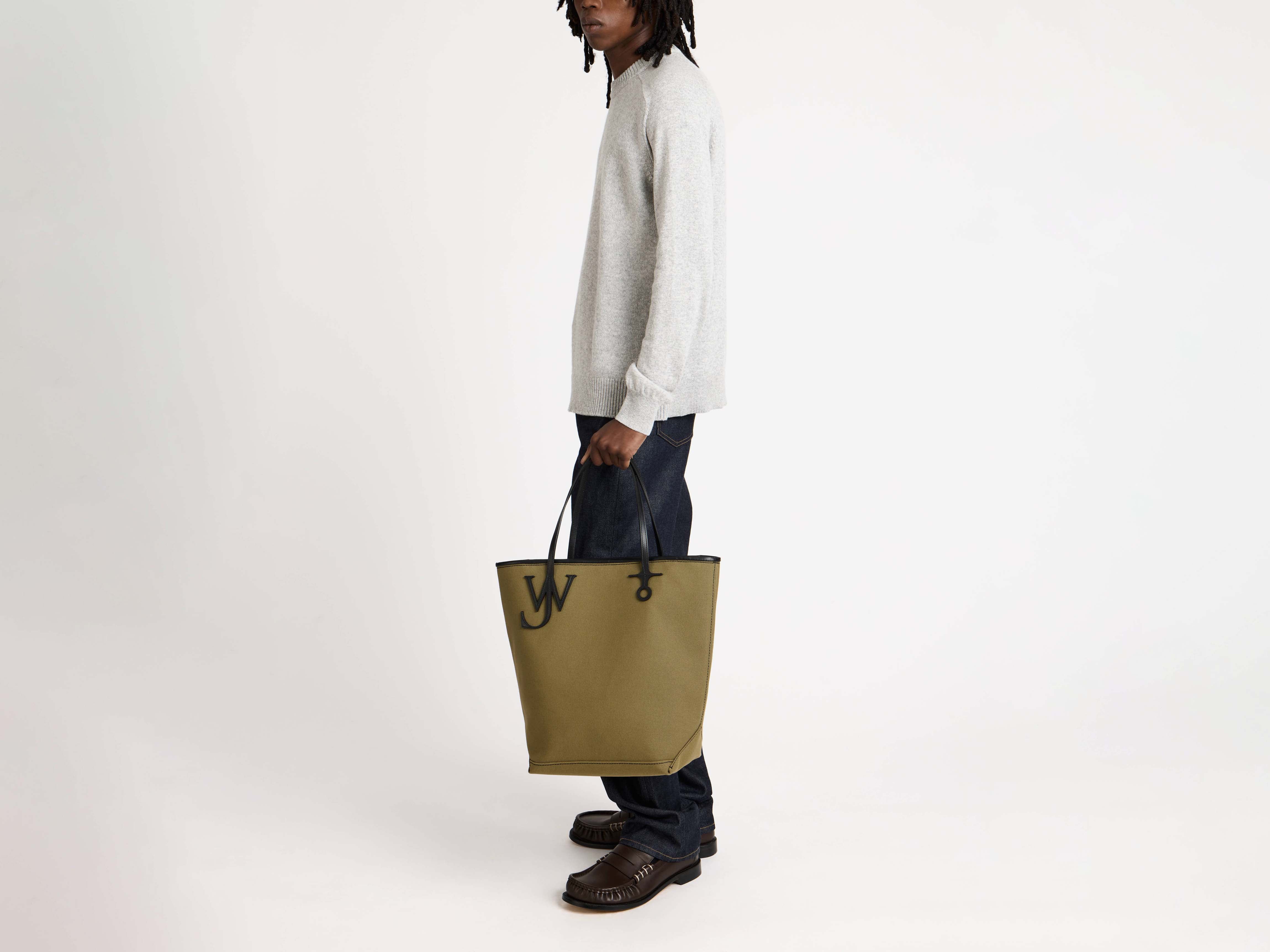 【送料&関税込】J.W. Anderson Cotton Blend Anchor Shopping B LARGE ANCHOR CANVAS TOTE IN KHAKI in KHAKI/BLACK