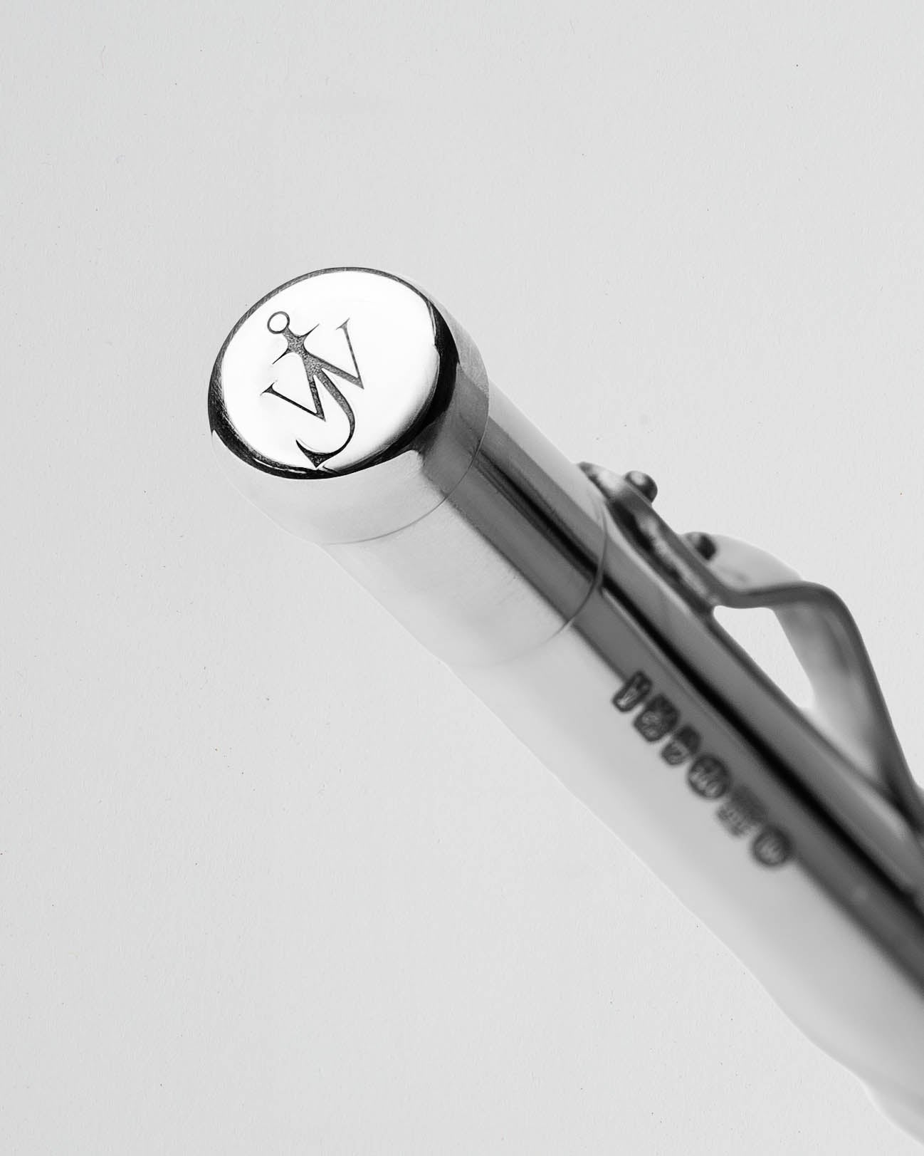 BALLPOINT PEN IN STERLING SILVER