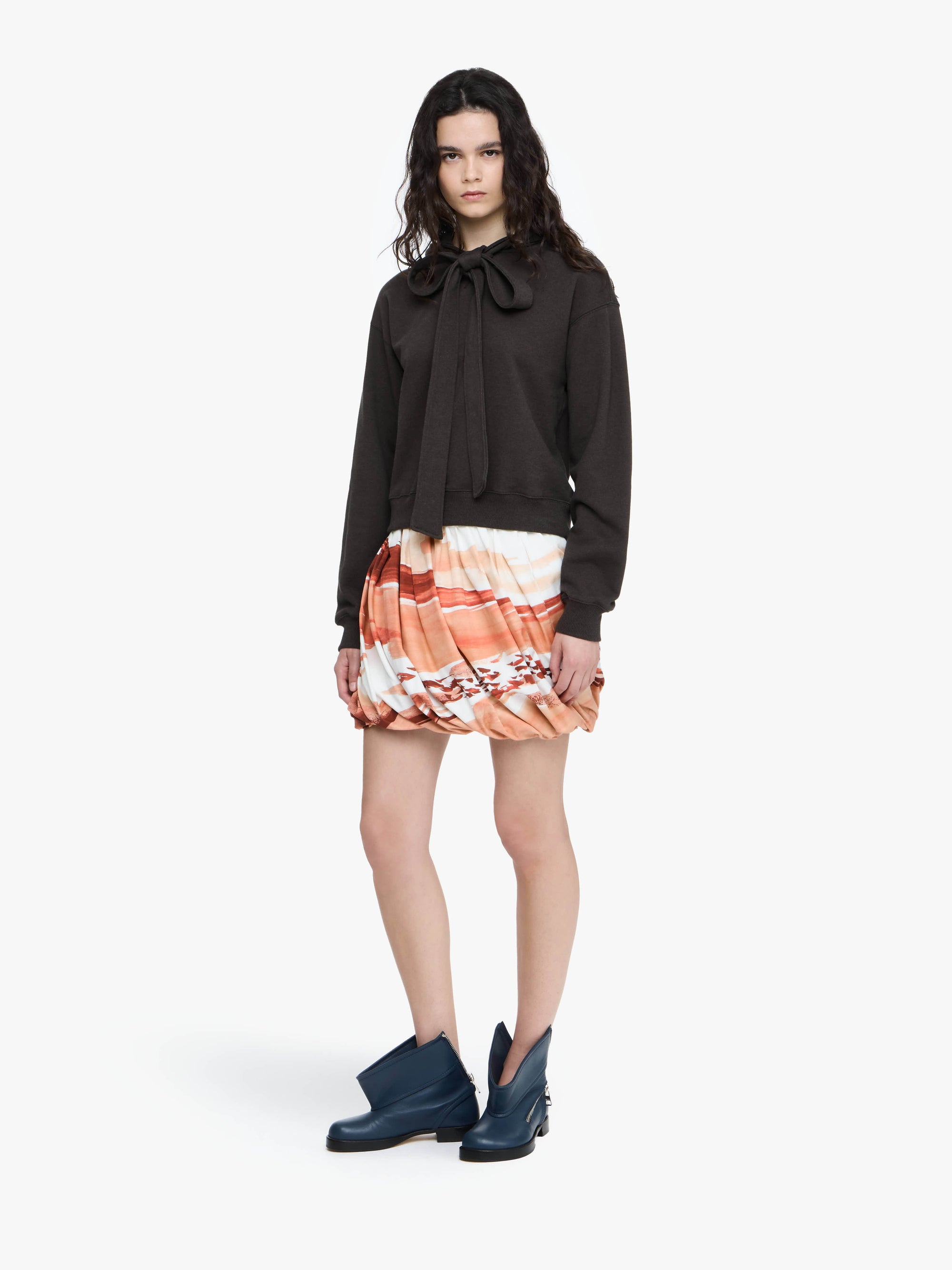 TIED BOW HOODIE