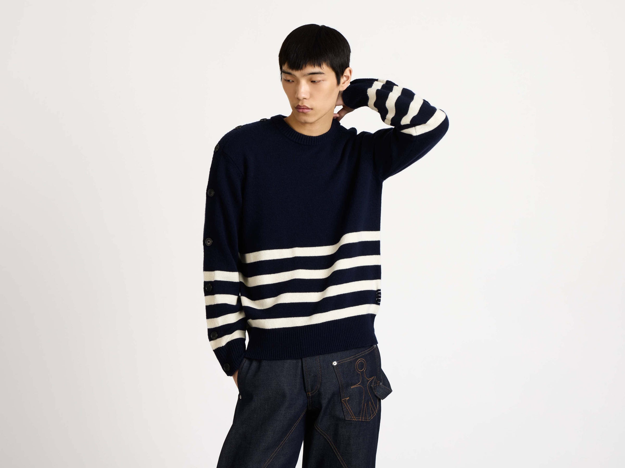 buttoned sleeve breton jumper navy Model Detail 1