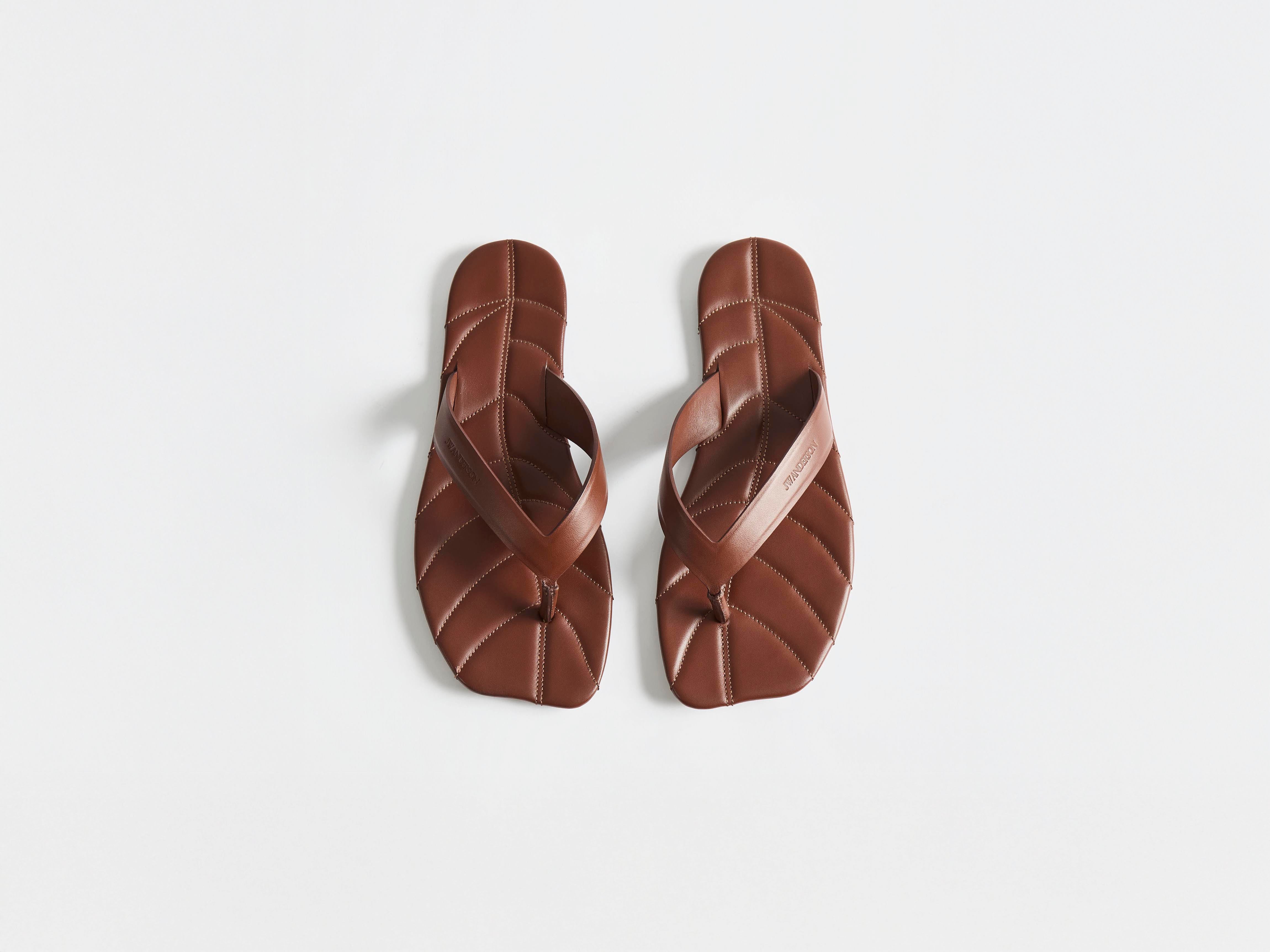 WOMENS LEATHER LEAF SLIDES IN BROWN in BROWN SL0015LA023260035