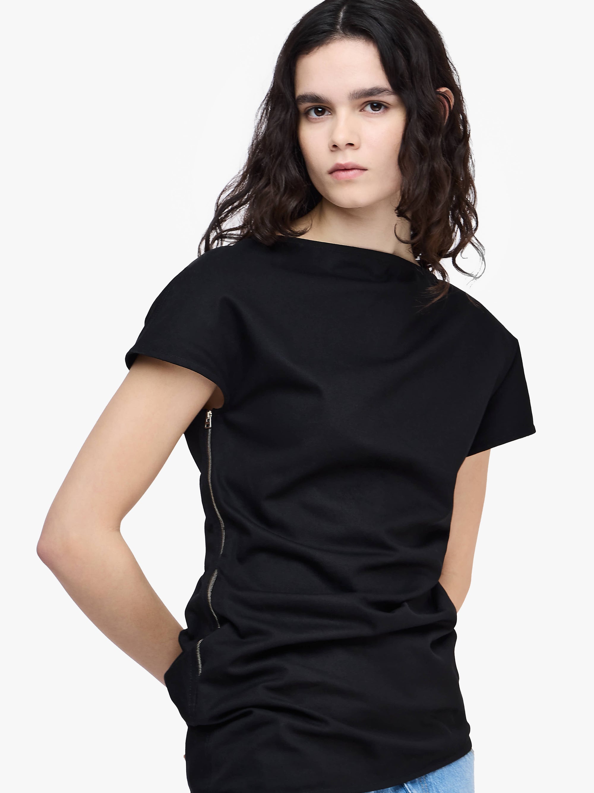 ASYMMETRIC DRAPED TOP