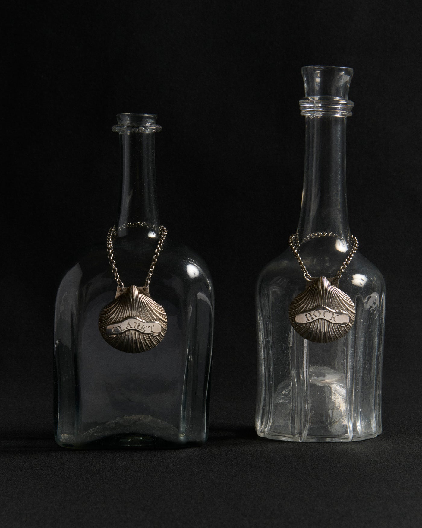 GEORGE III SILVER SHELL WINE LABEL [CLARET] IN SILVER