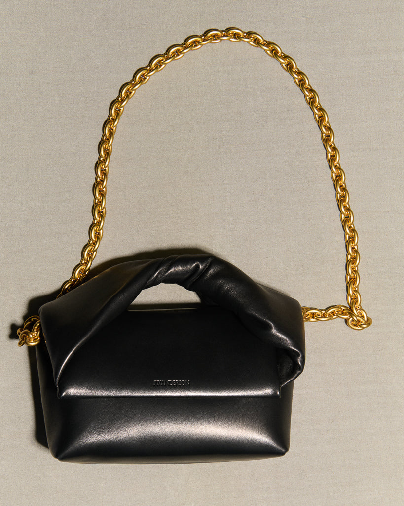 MEDIUM TWISTER BAG IN BLACK LEATHER