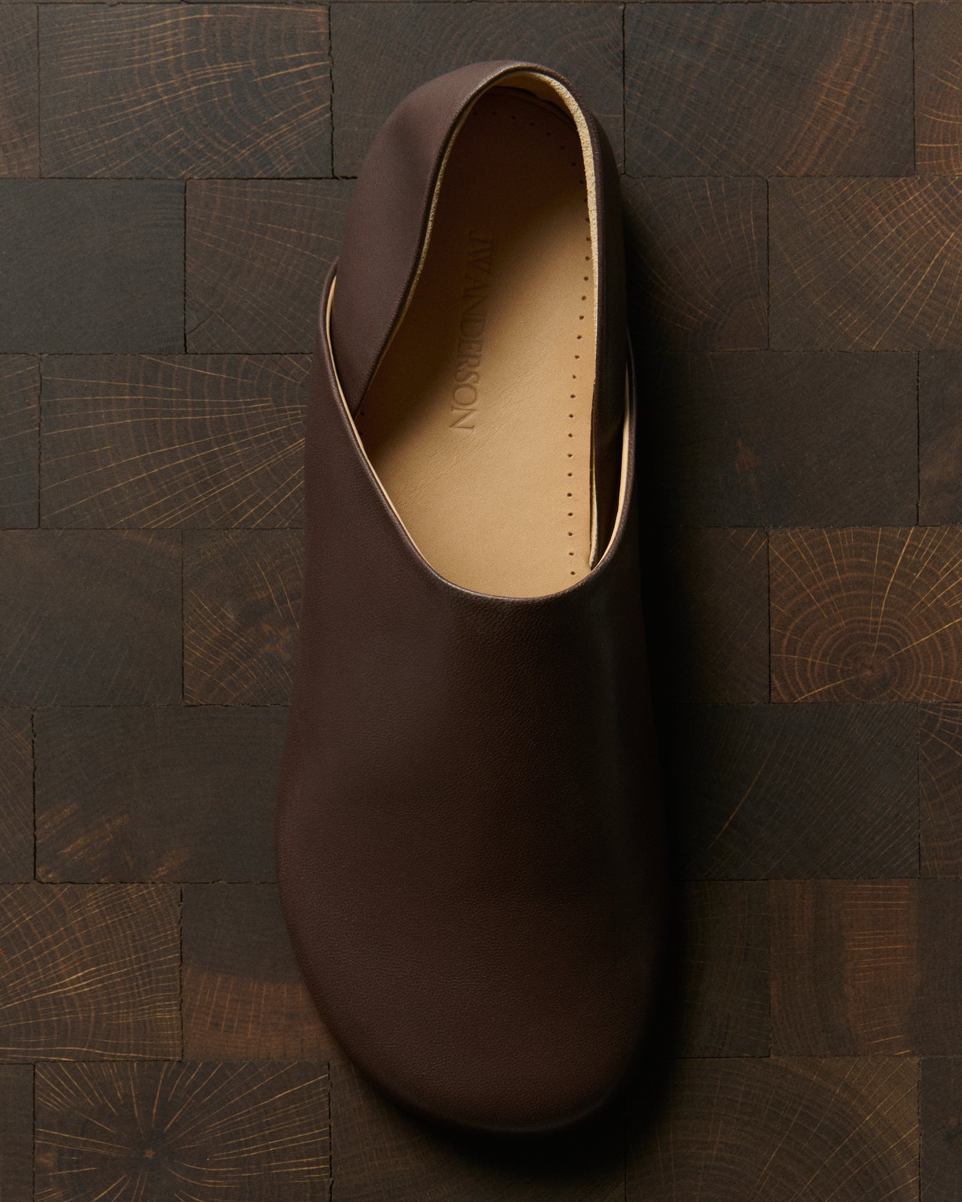 WOMENS SLIPPER MULES IN CHOCOLATE BROWN