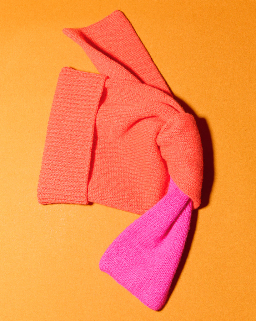 KNOTTED BEANIE HAT IN NEON ORANGE