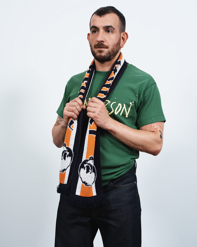 winner football scarf orange Lookbook 1