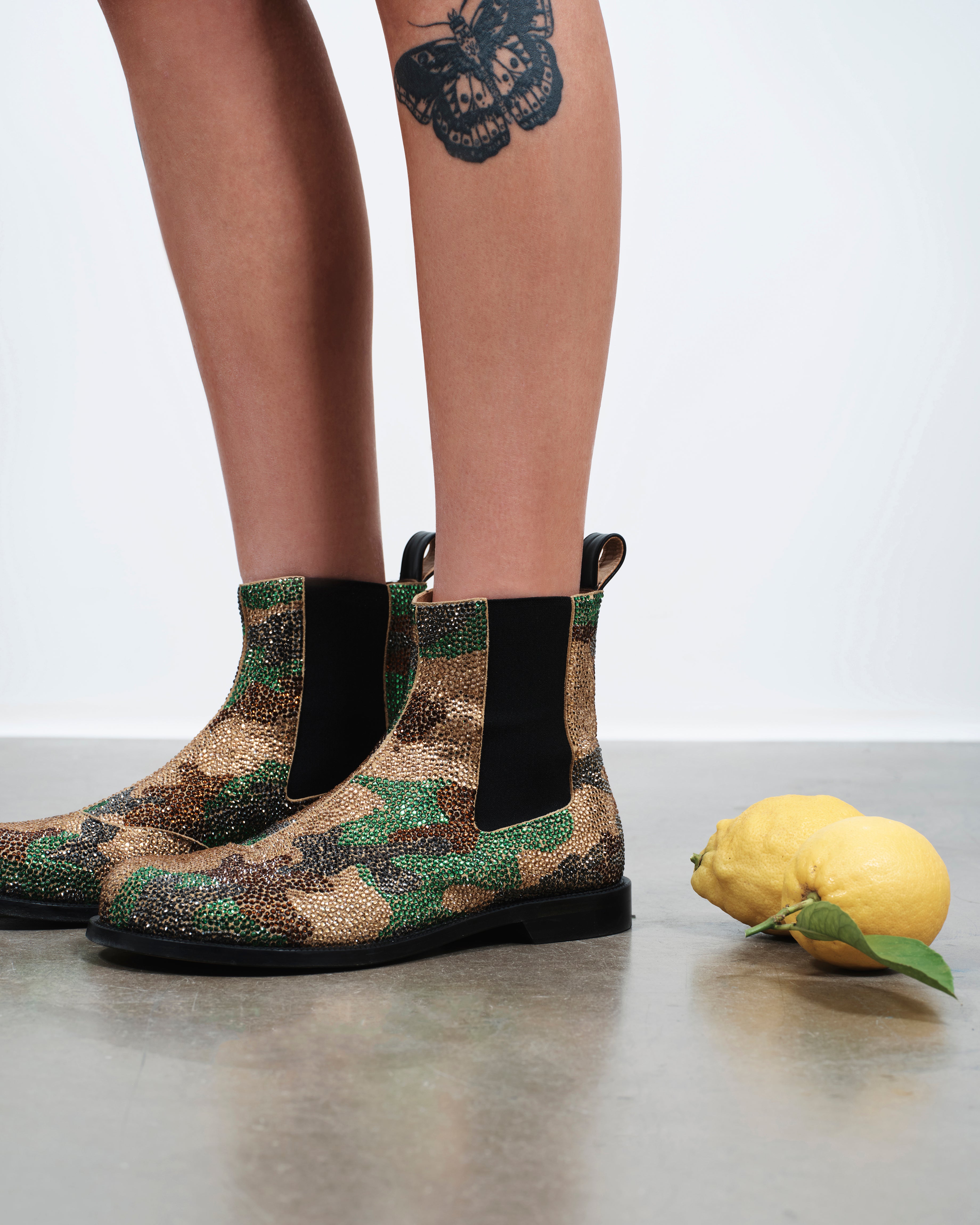 WOMENS CHELSEA LOAFER BOOTS IN MILITARY GREEN in MILITARY GREEN