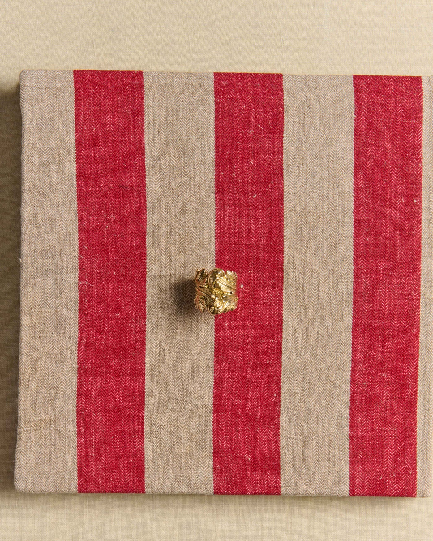 BAROQUE CASTED RING IN 18KT YELLOW GOLD