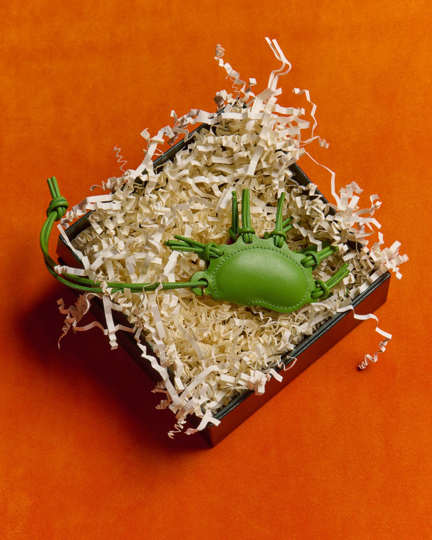 LEATHER VENUS FLY TRAP CHARM