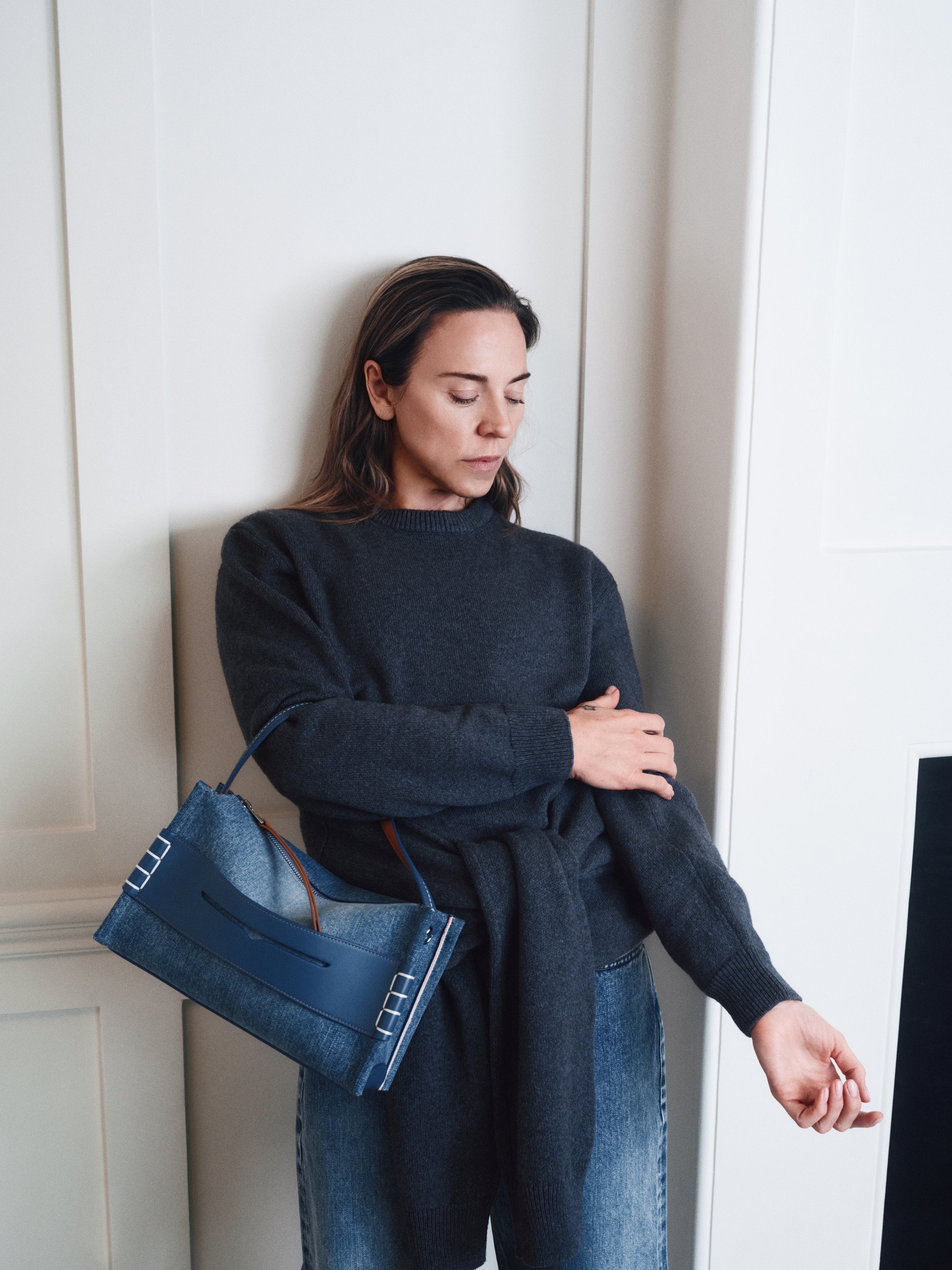 LOAFER BAG IN MID-BLUE DENIM