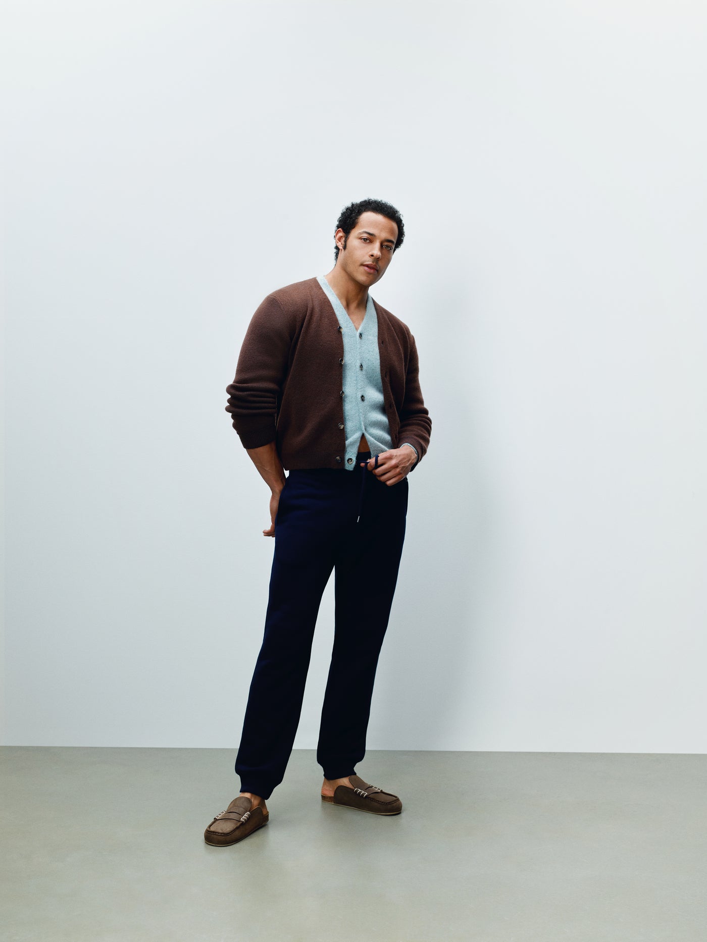 MENS KNITTED MOHAIR CARDIGAN IN BROWN