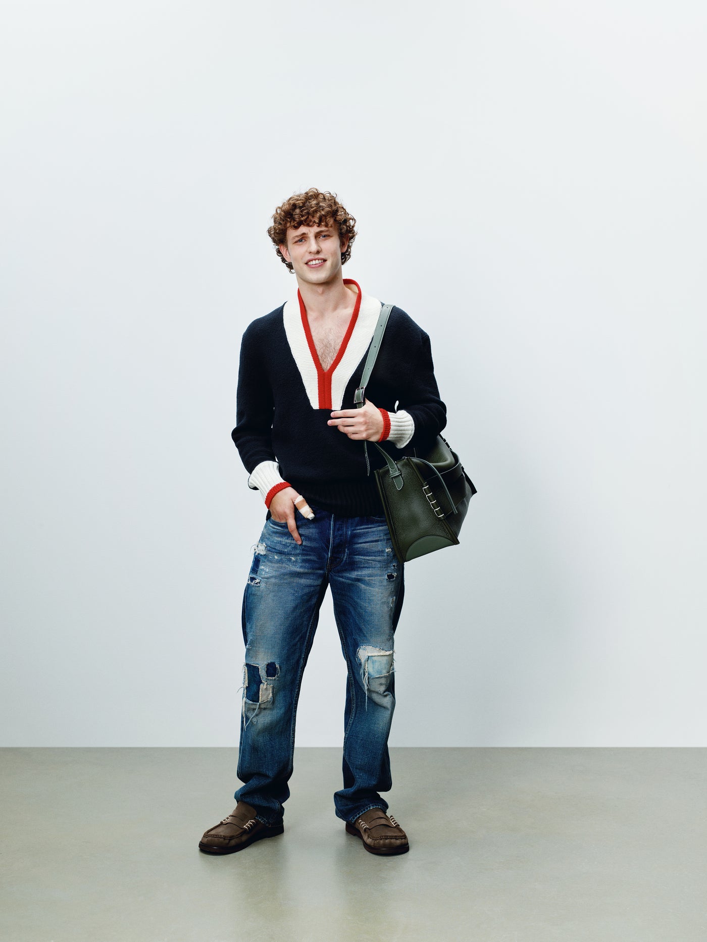 MENS CONTRAST TRIM JUMPER IN BLACK