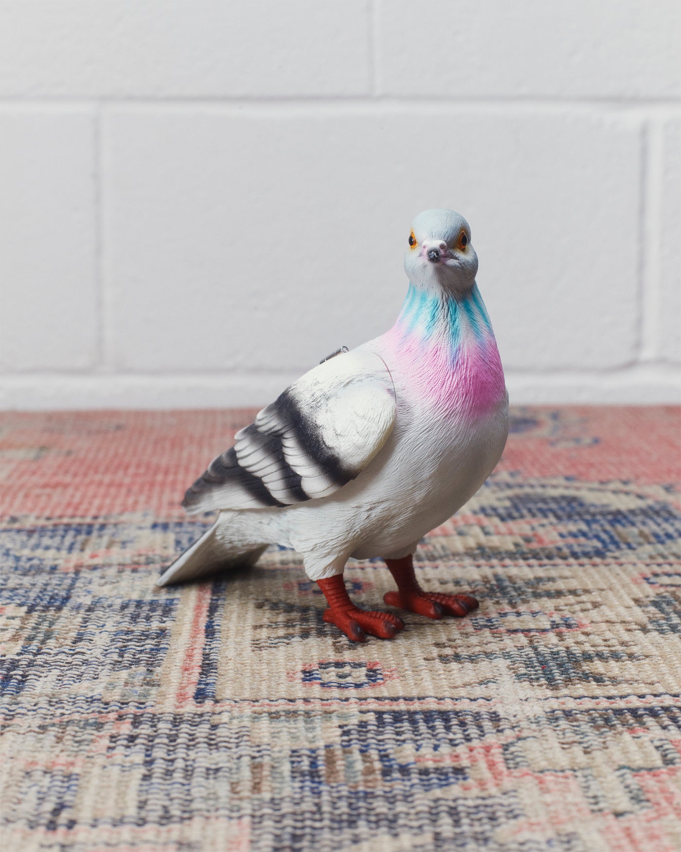 PIGEON CLUTCH IN GREY