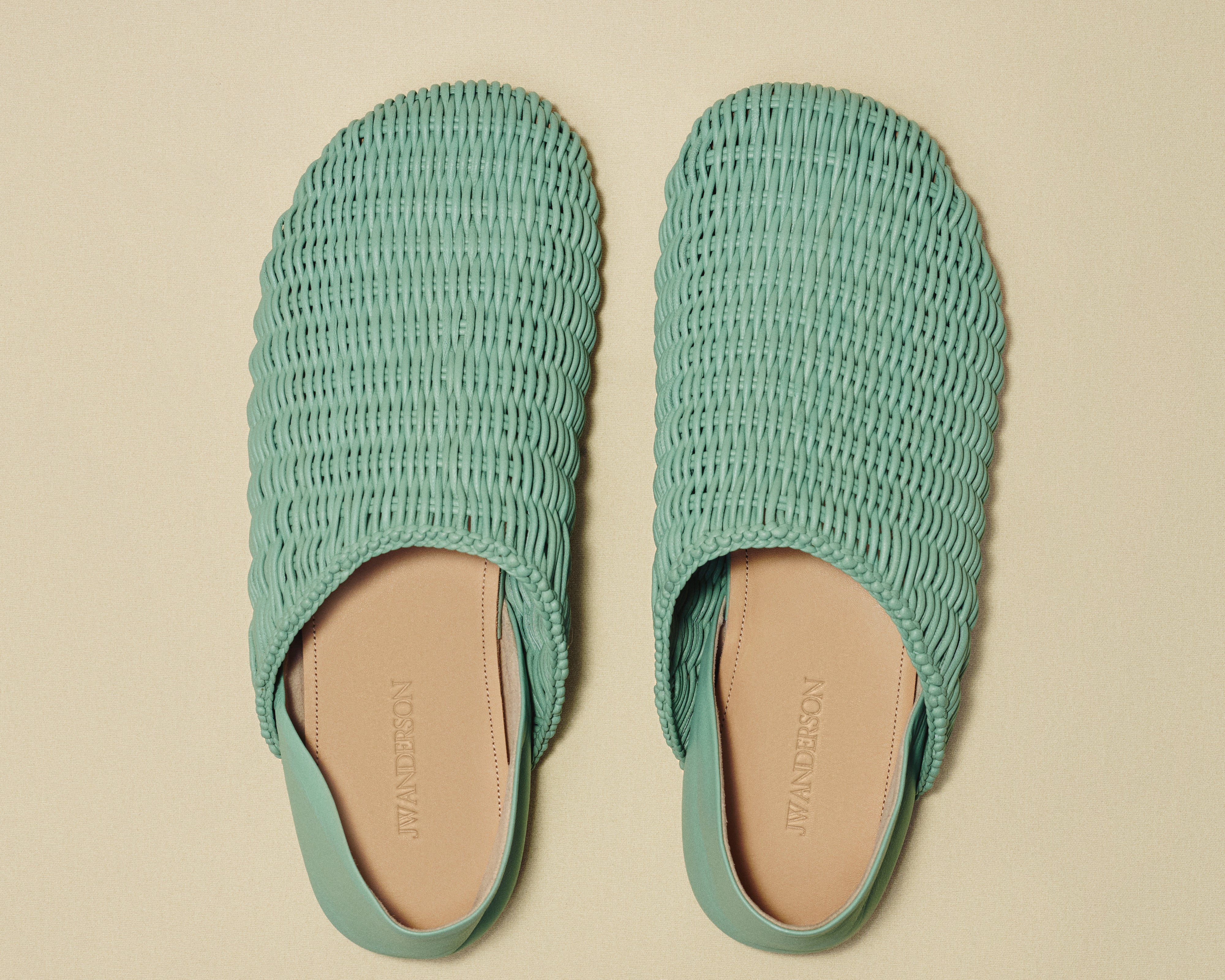 WOMENS SLIPPER MULES IN SAGE-GREEN WOVEN LEATHER in SAGE