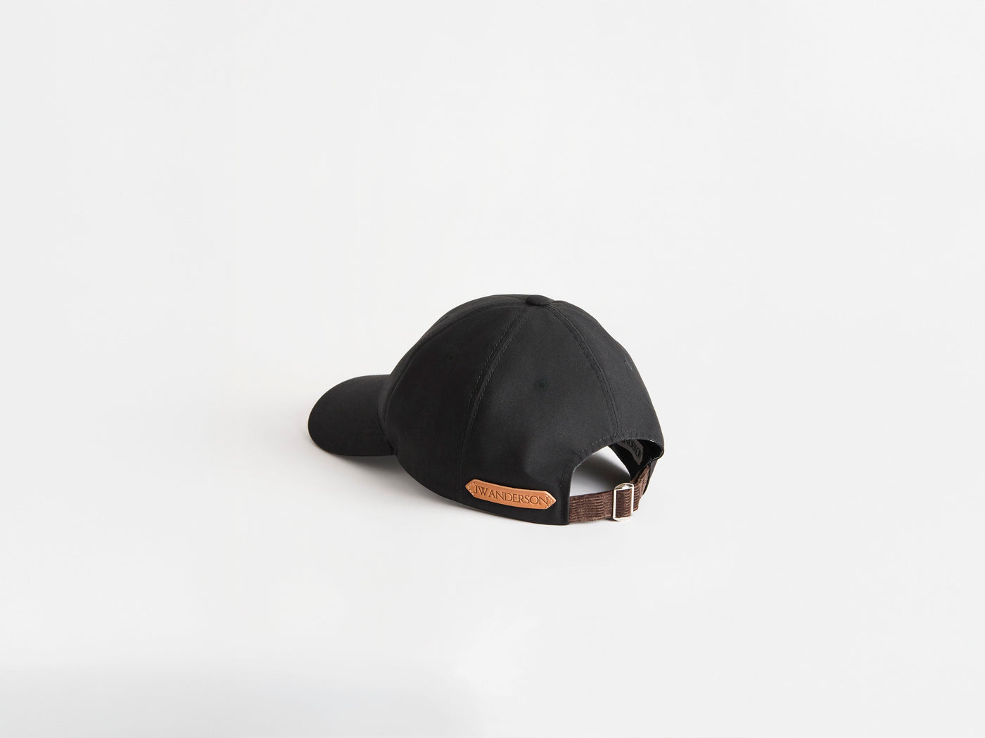 WAXED COTTON BASEBALL CAP IN BLACK