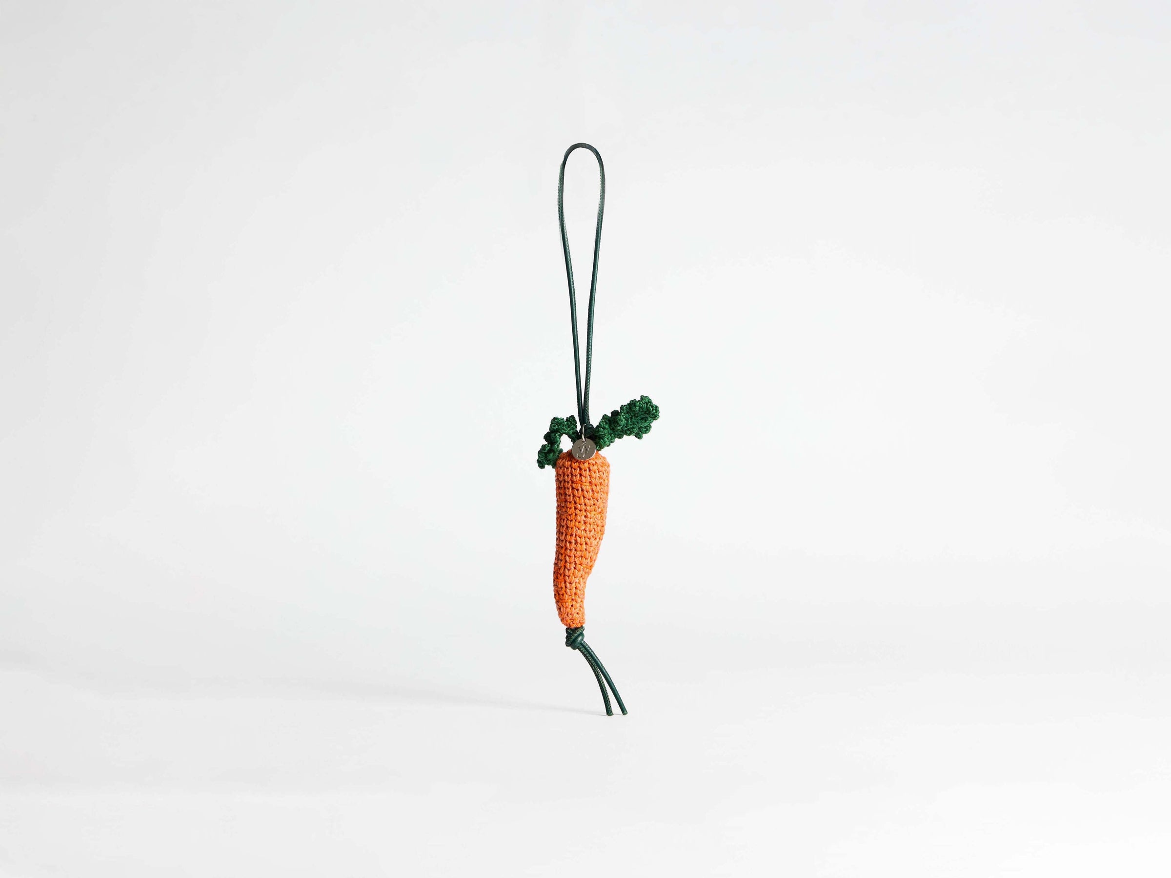 carrot charm orange Product Front 1