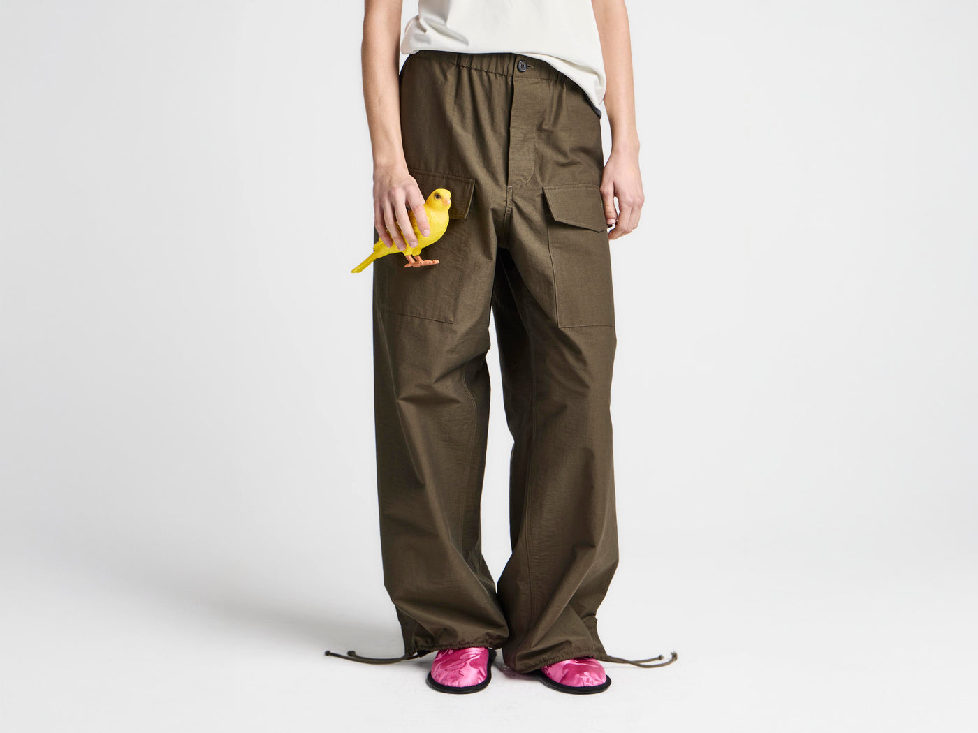 CANARY CLUTCH IN YELLOW