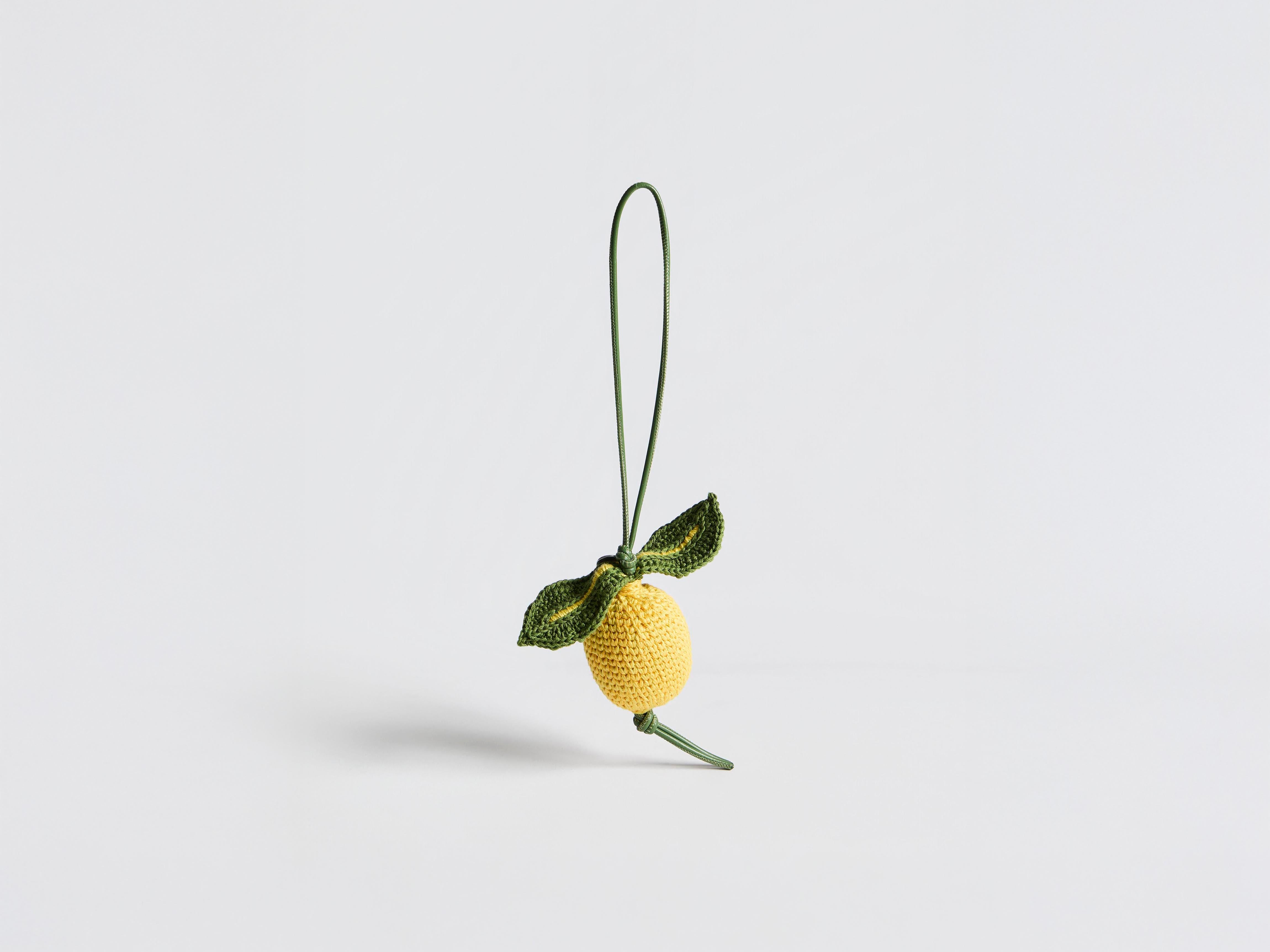 HAND-CROCHETED LEMON CHARM in YELLOW/GREEN AC0456FA0531211O/S | JW
