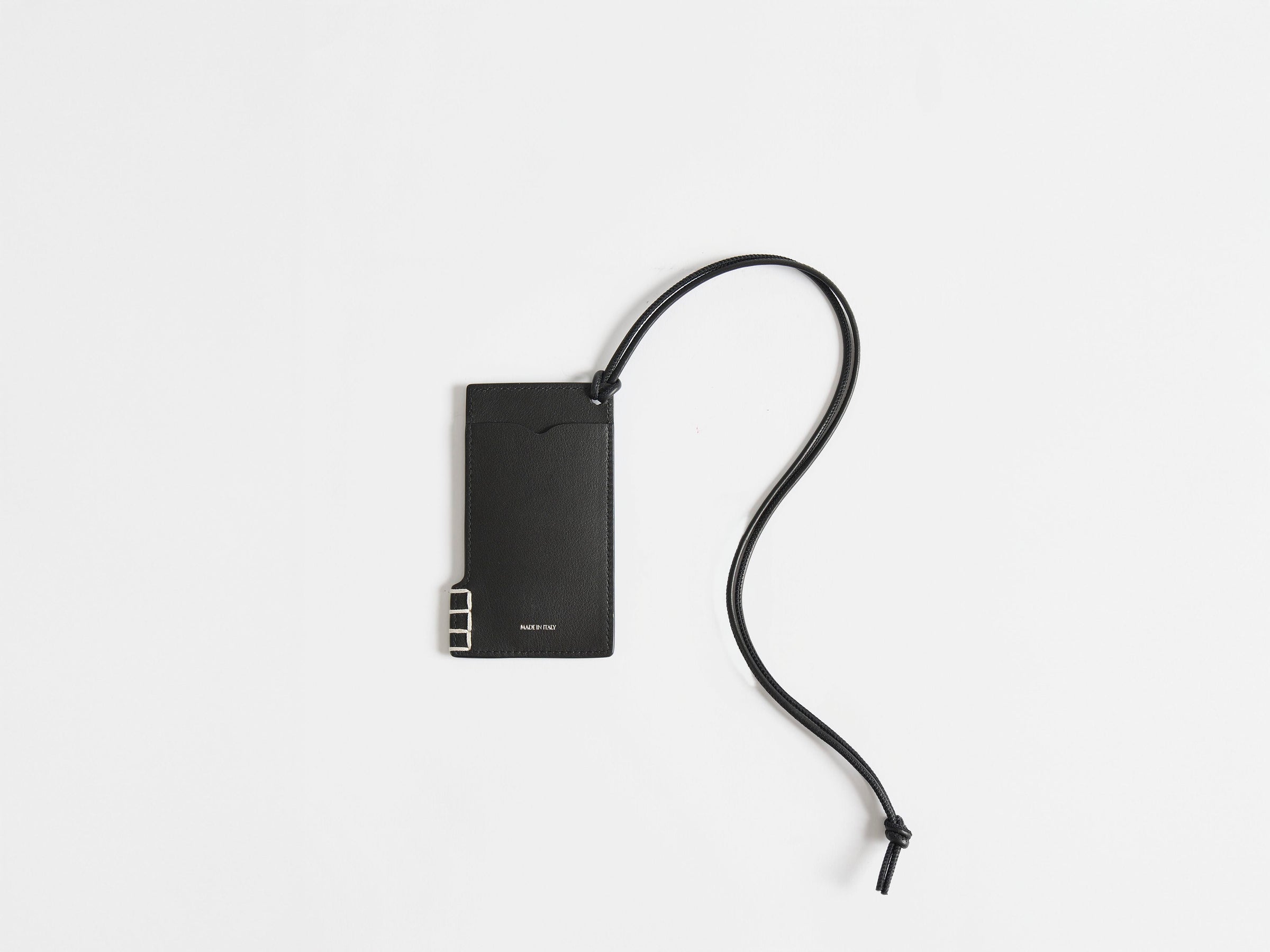 LEATHER LOAFER POUCH & FISH ACETATE COMB IN BLACK