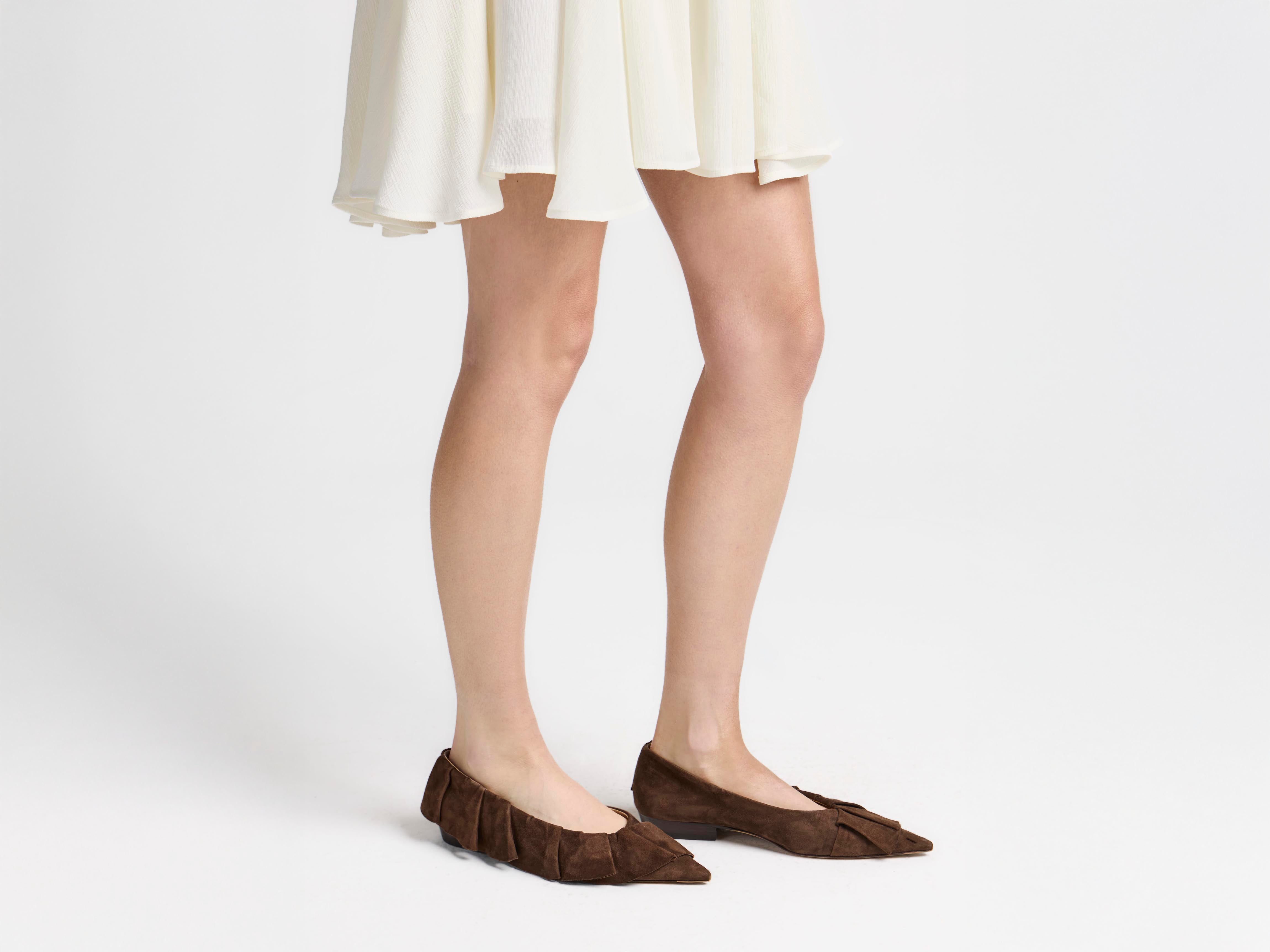WOMENS RUFFLE BALLERINA FLATS IN BROWN in BROWN BL0037LA038660035