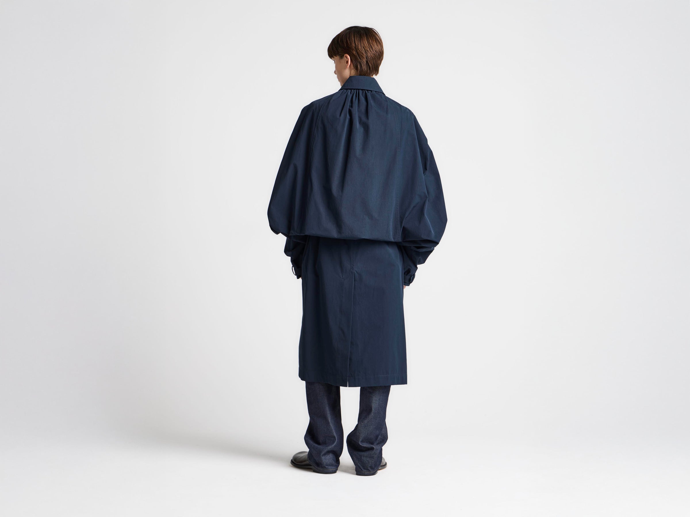 WOMENS CAPE TRENCH COAT IN DARK NAVY