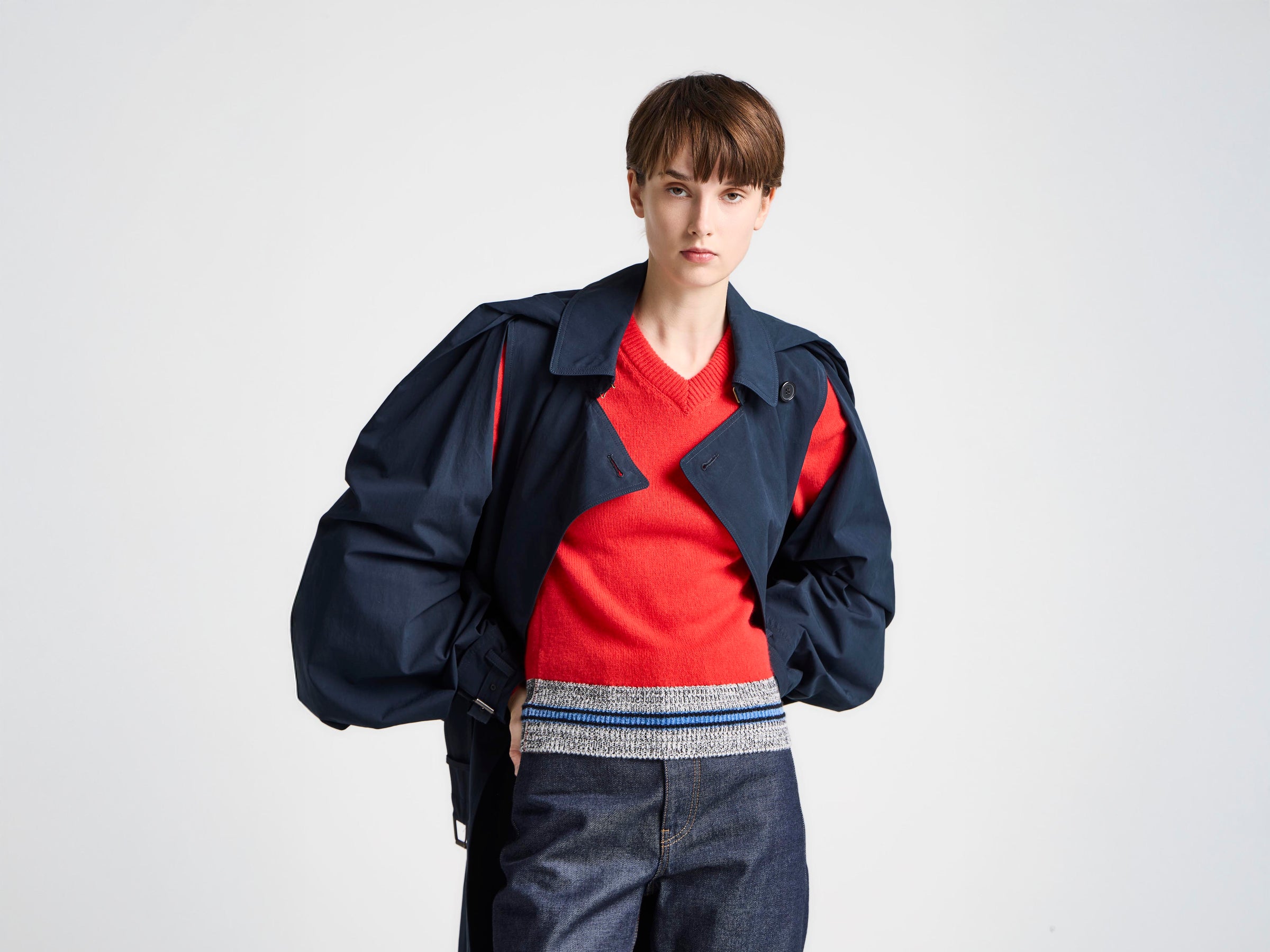 WOMENS CAPE TRENCH COAT IN DARK NAVY