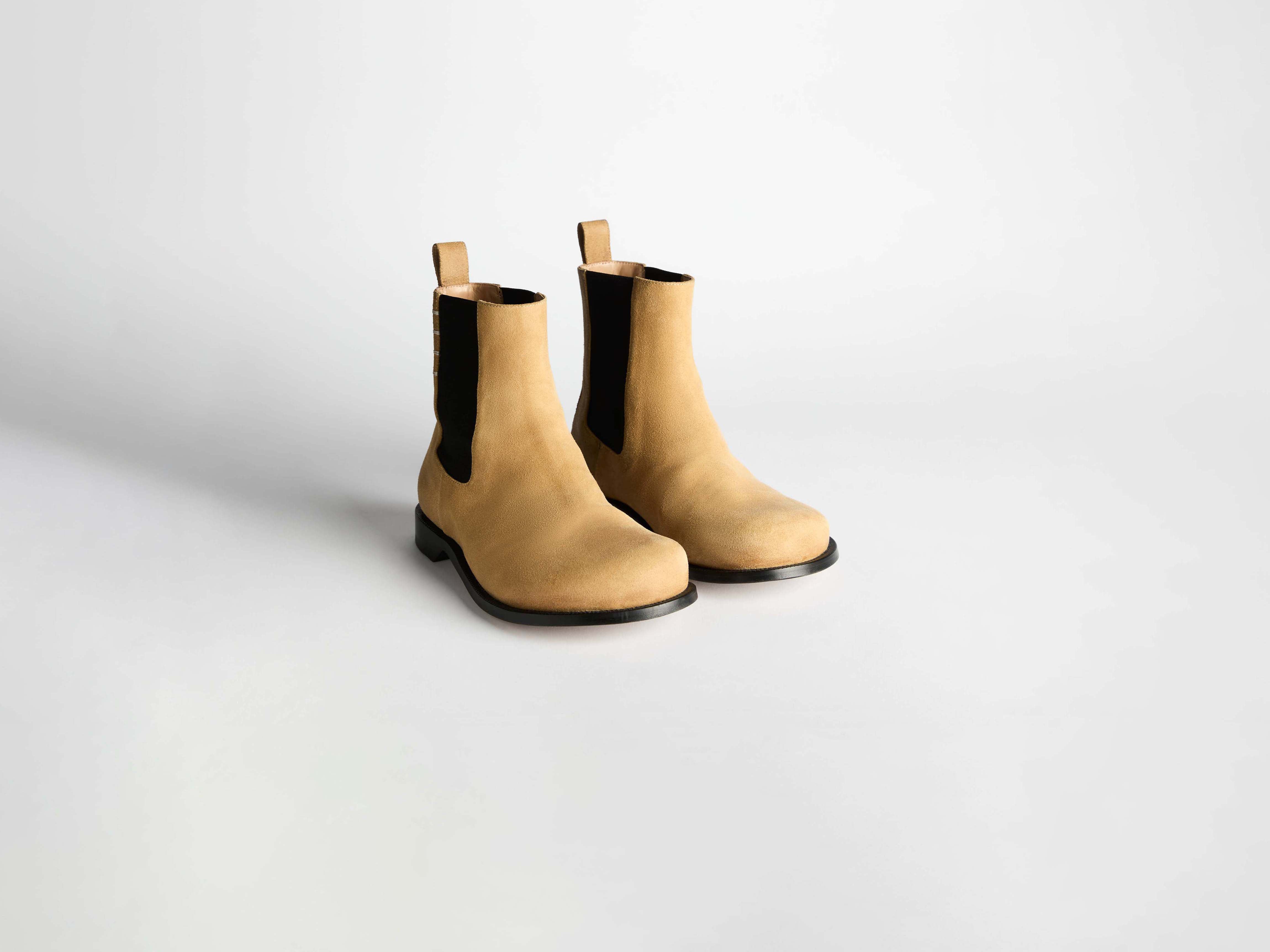 WOMENS CHELSEA LOAFER BOOTS IN MUSTARD in MUSTARD