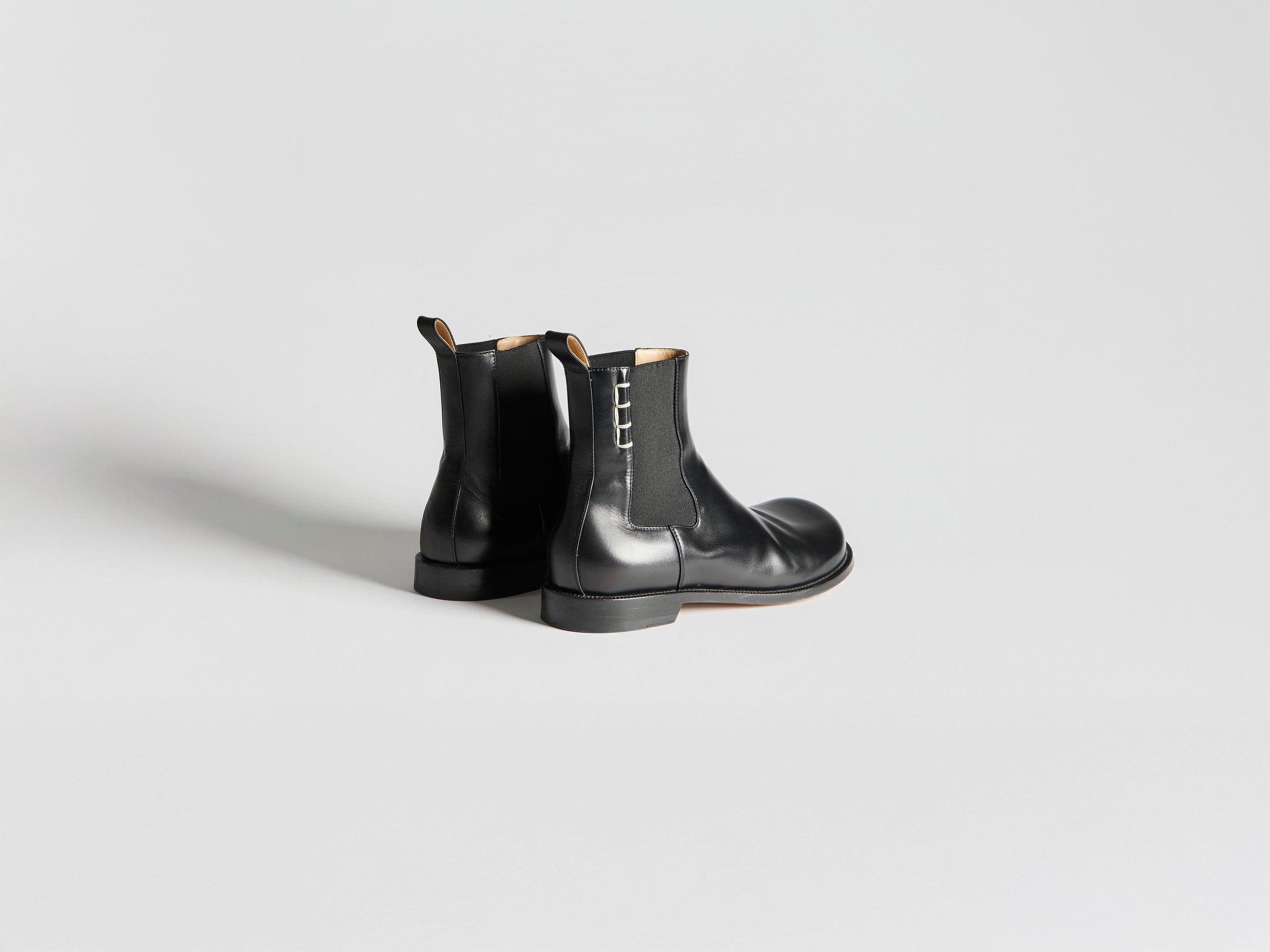 MENS CHELSEA LOAFER BOOTS IN BLACK