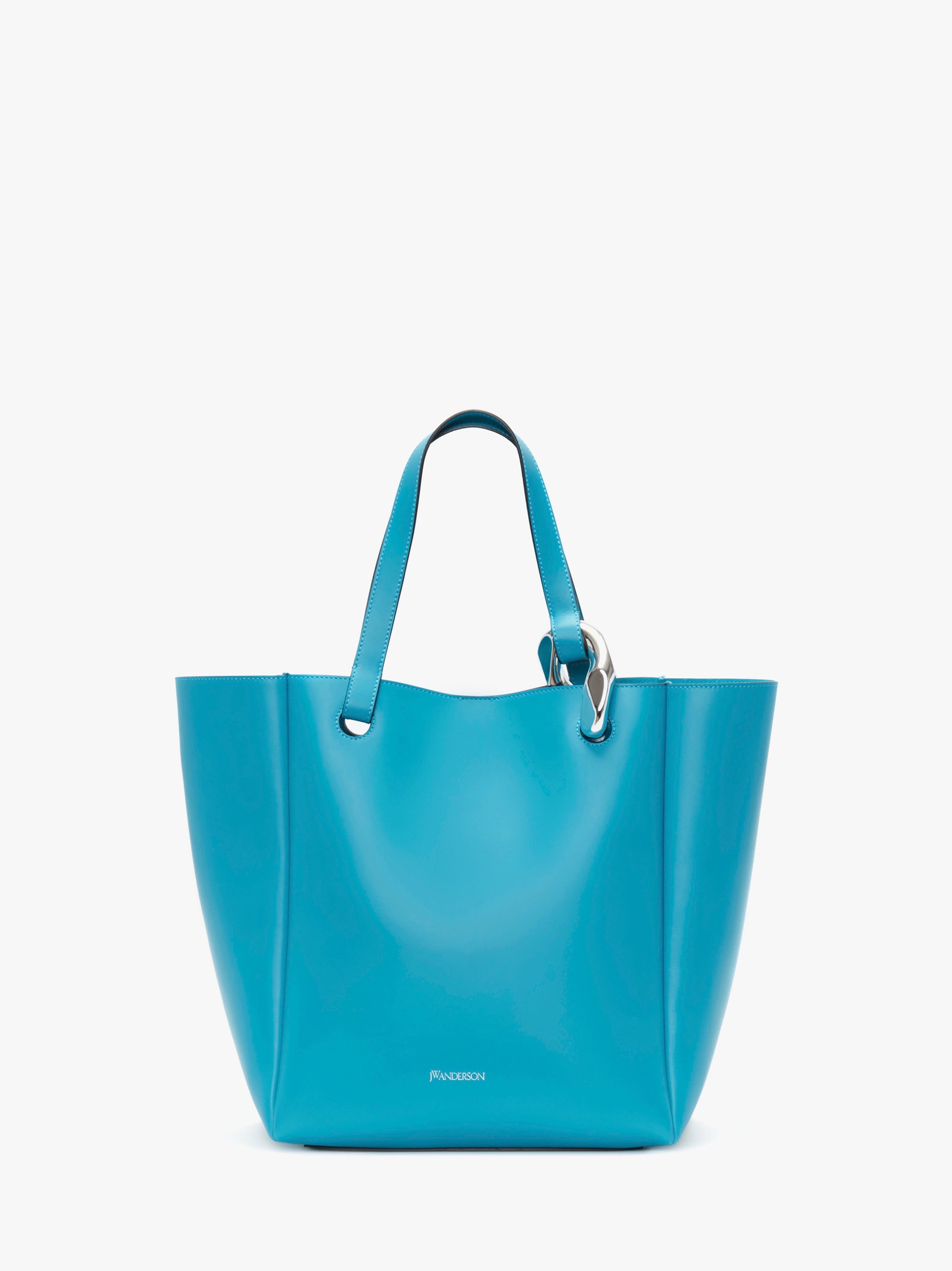 【送料&関税込】J.W. Anderson The Corner Bag The Corner Bag Campaign – JW Anderson
