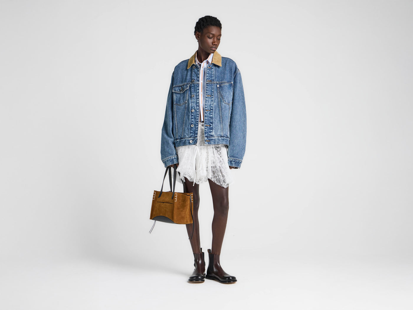 WOMENS CORDUROY COLLAR DENIM JACKET IN MID-BLUE
