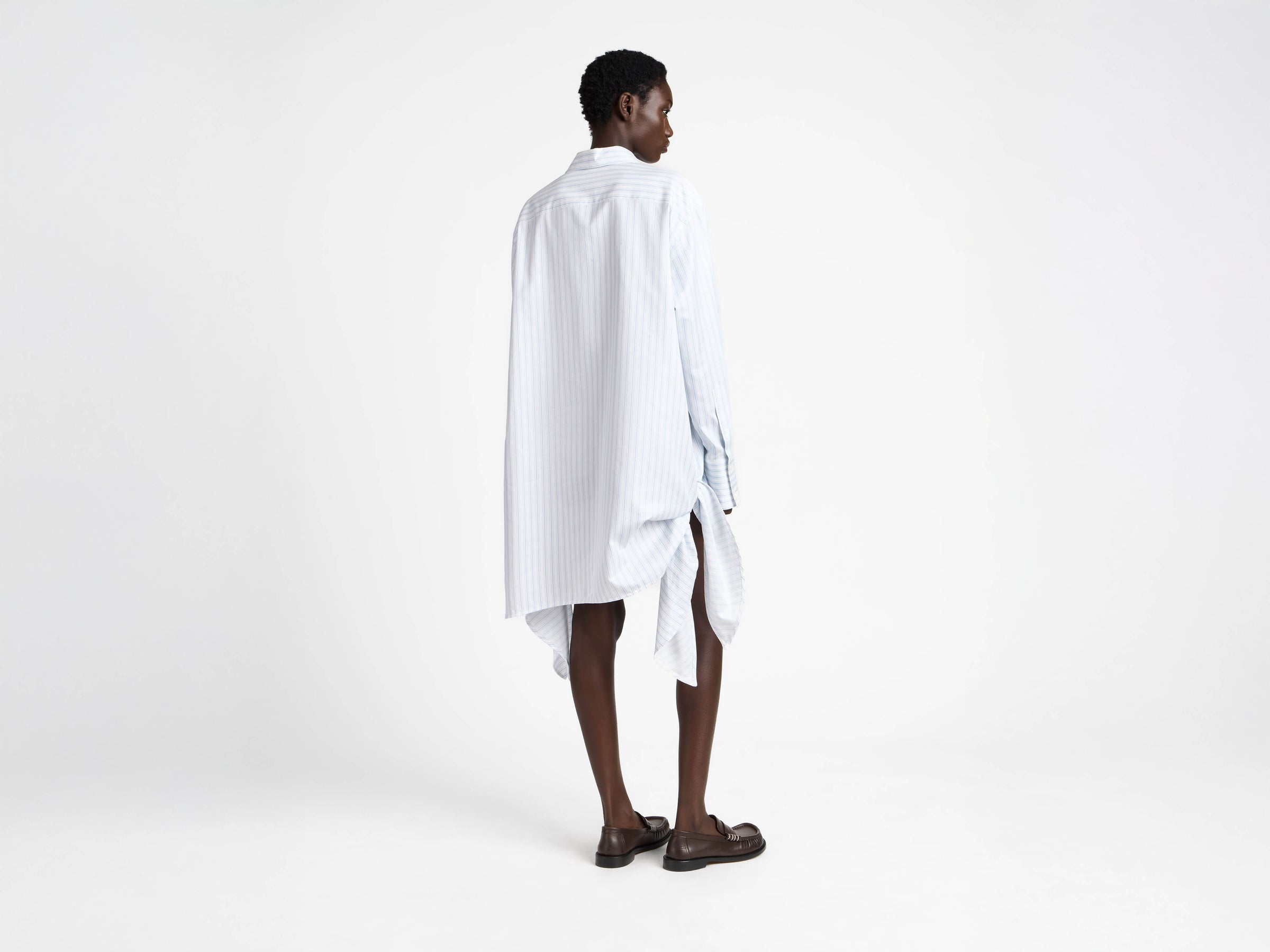 KNOTTED DETAIL SHIRT DRESS IN WHITE & BLUE