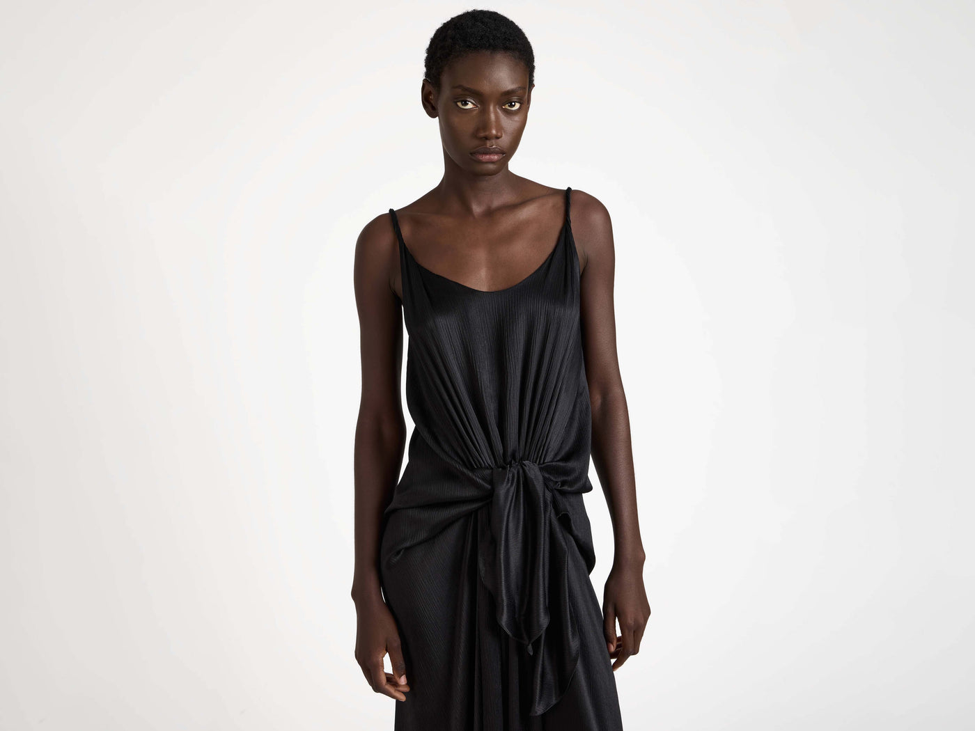 KNOTTED WAIST LONGLINE DRESS IN BLACK