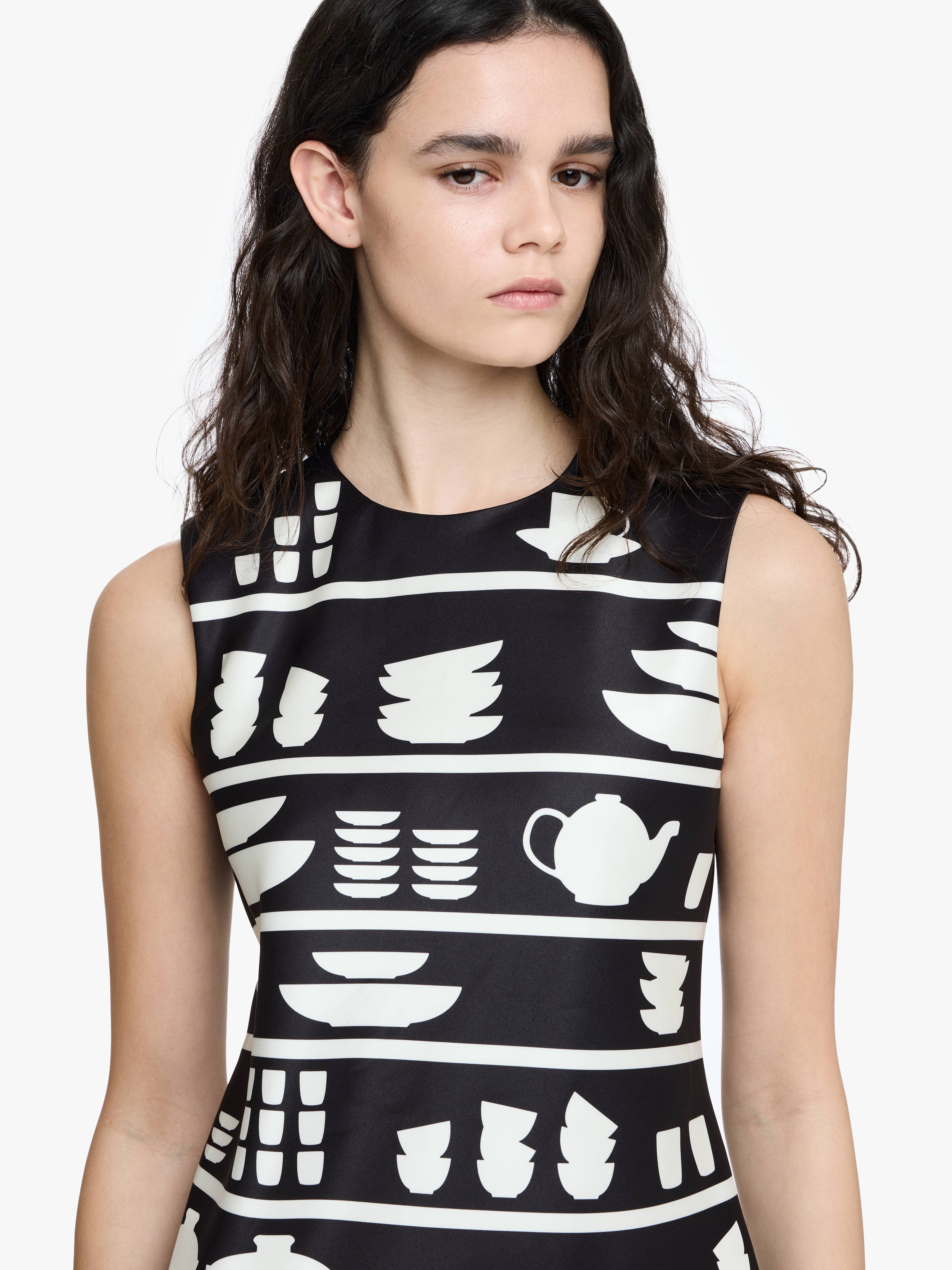 【送料&関税込】J.W. Anderson Mini Shift Dress JW ANDERSON | Mini Shift Dress | Women | Lane Crawford