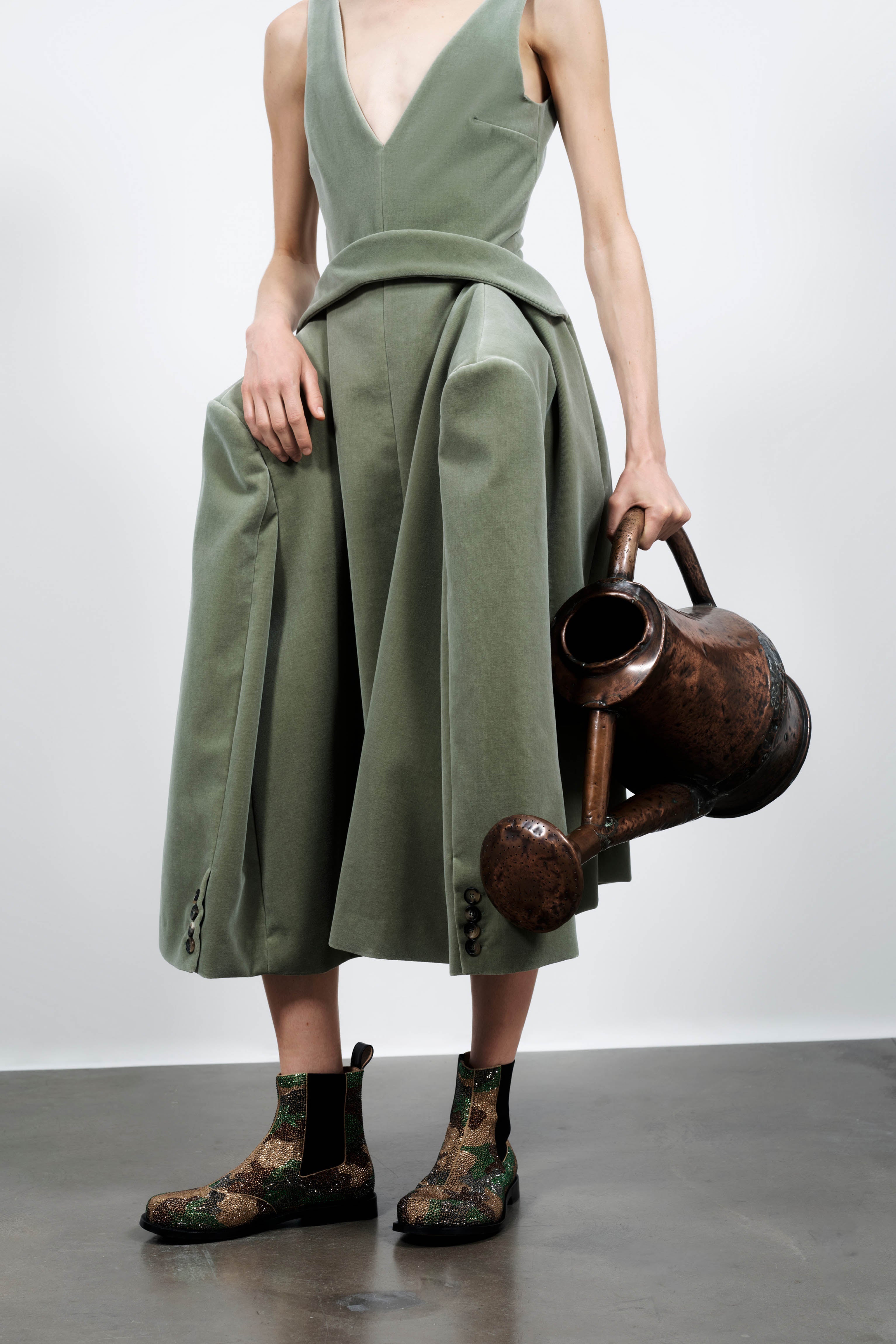 WOMENS STRUCTURED DRESS IN ARTICHOKE in ARTICHOKE