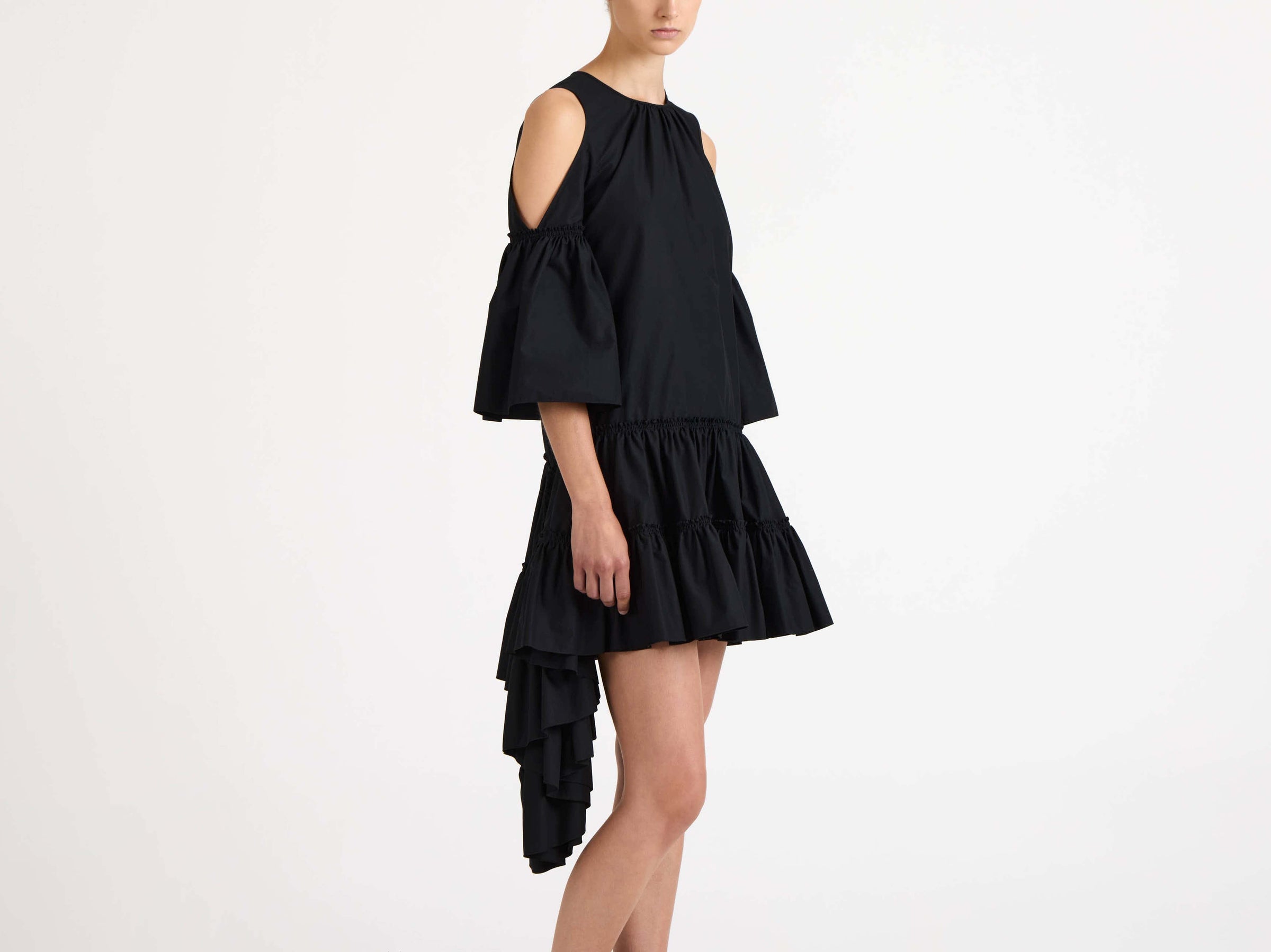 ruffle dress black Model Detail 1