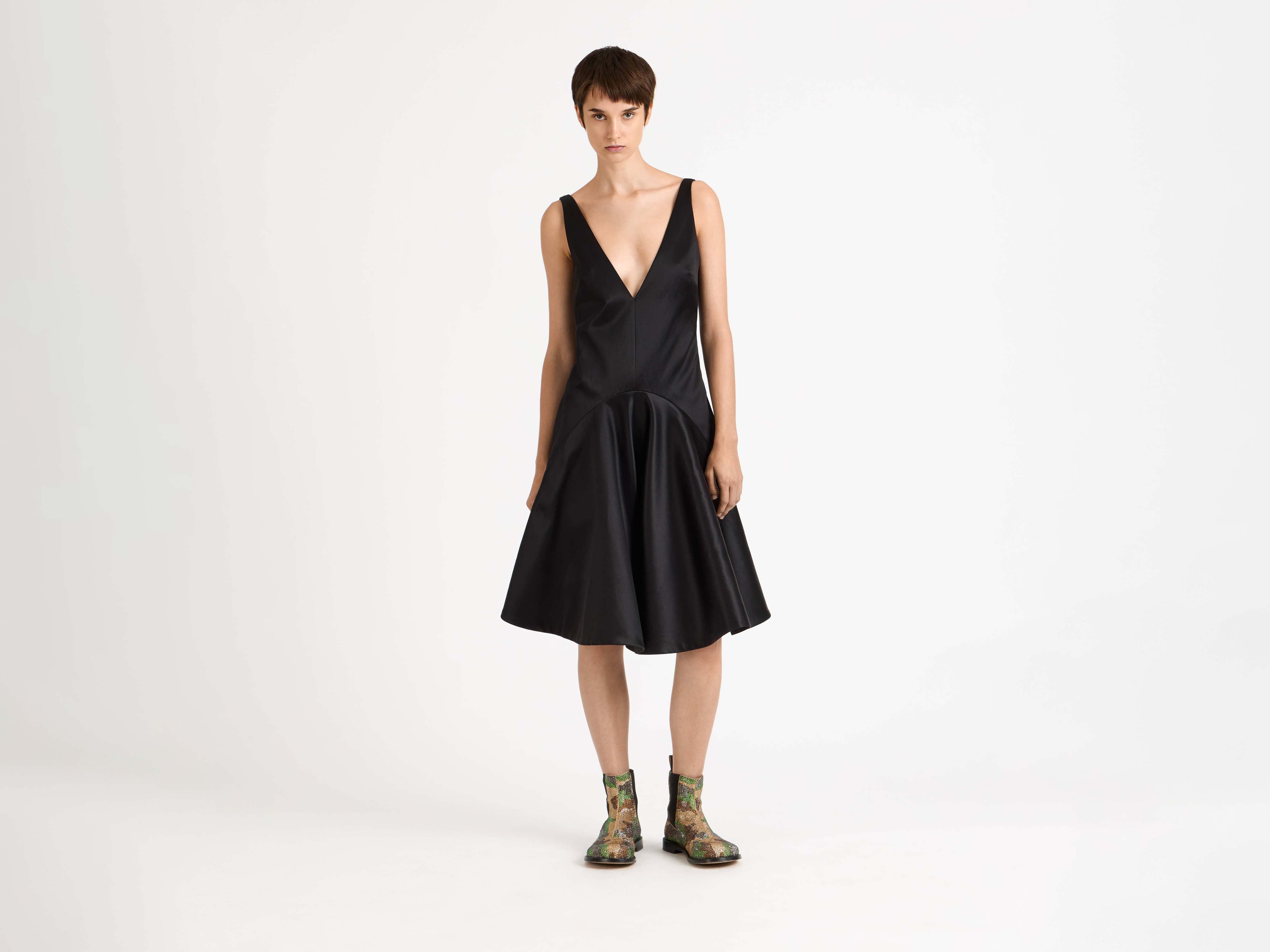 Designer Women's Dresses Collection | JW Anderson PL