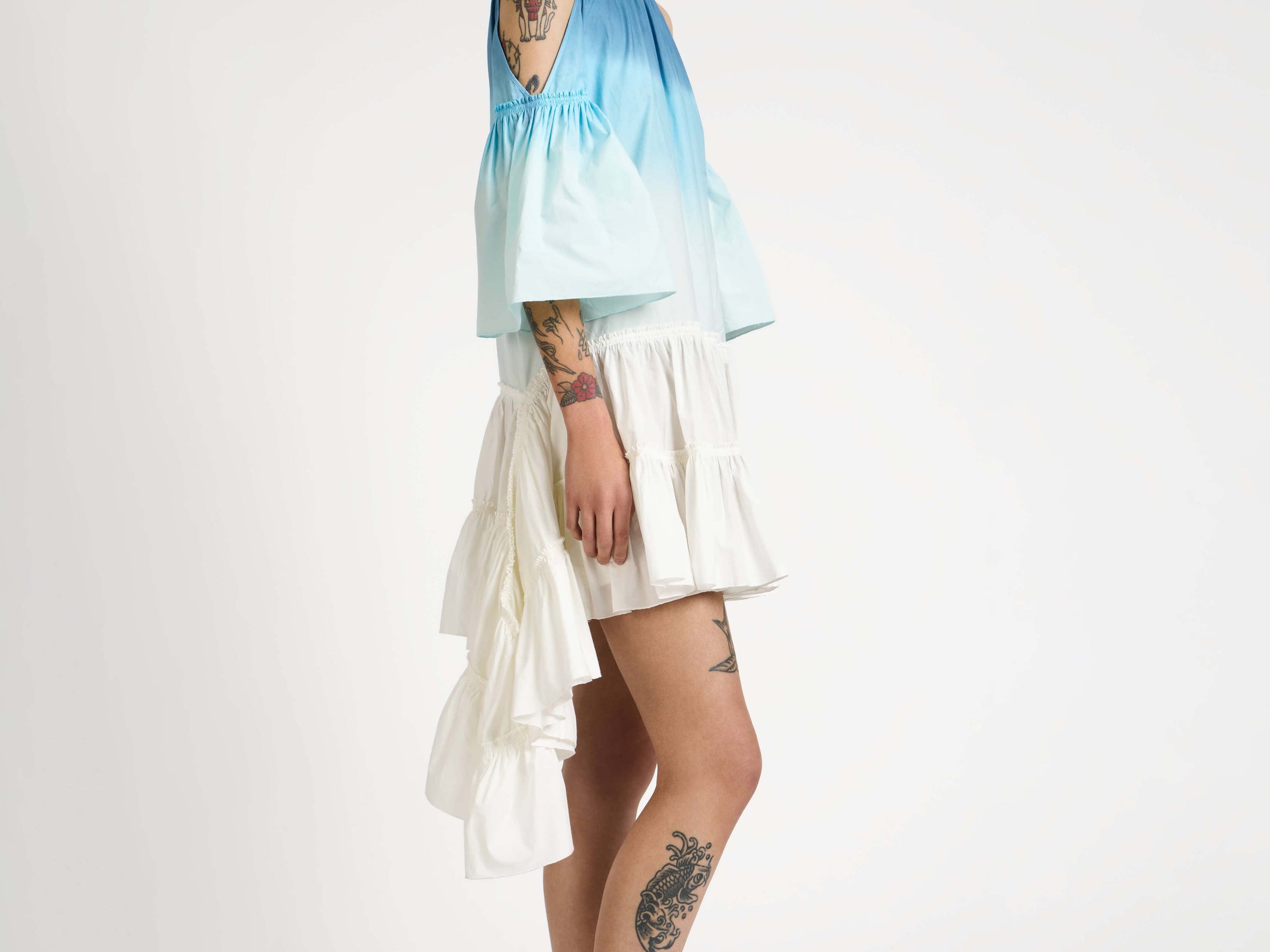 dip dye ruffle dress white blue Model Detail 7