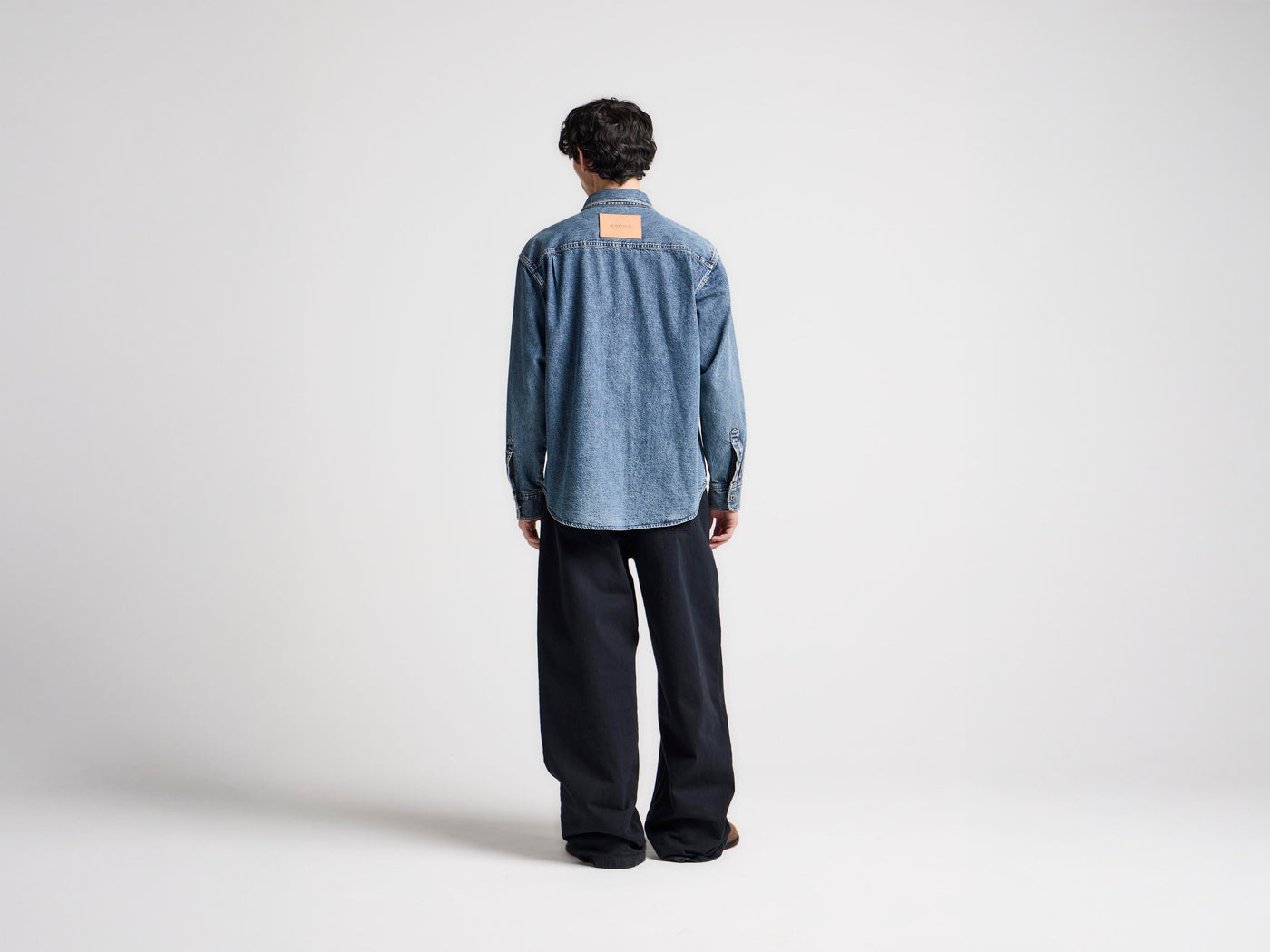MENS OVERSIZED SHIRT IN MID BLUE