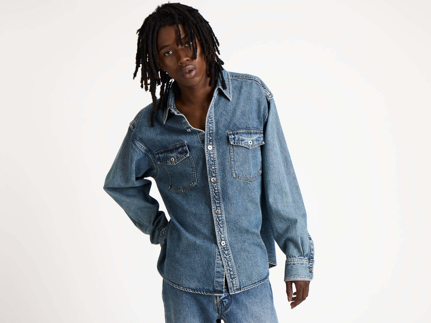 OVERSIZED SHIRT IN MID BLUE