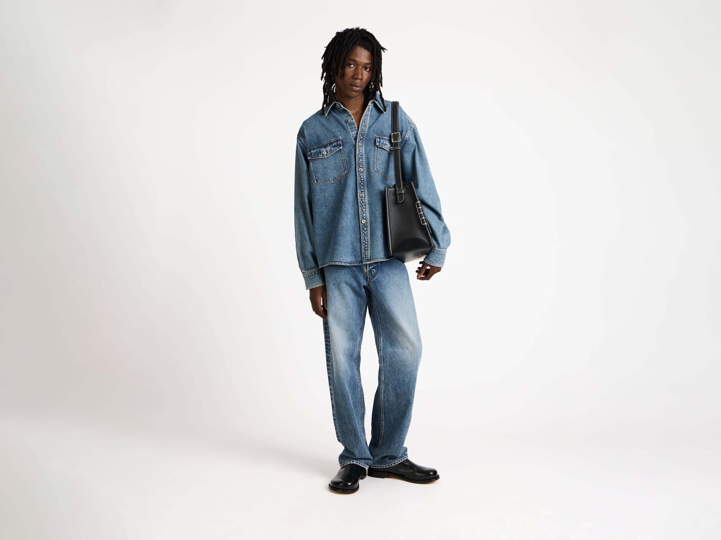 OVERSIZED SHIRT IN MID BLUE