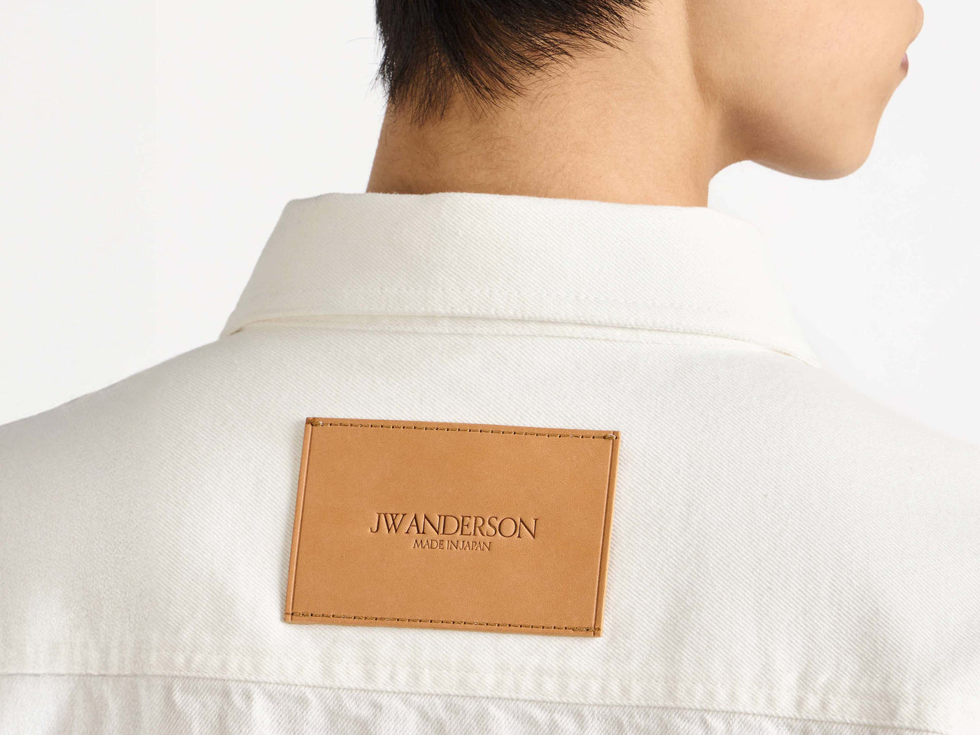 oversized shirt white Model Detail 3