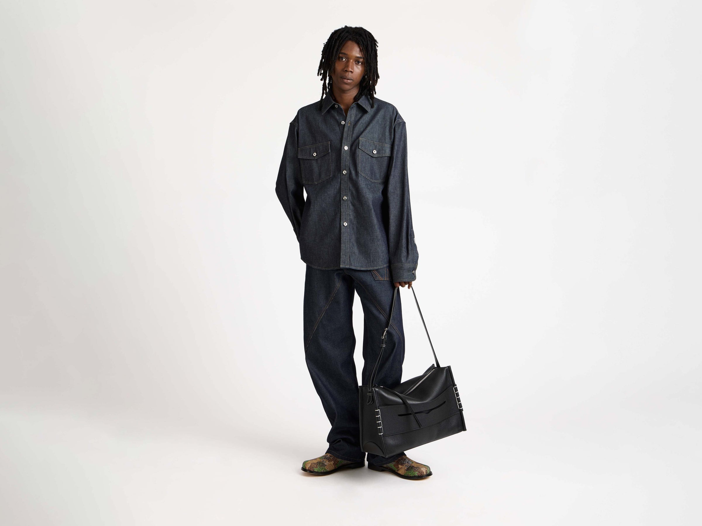 oversized shirt indigo Model Front 6
