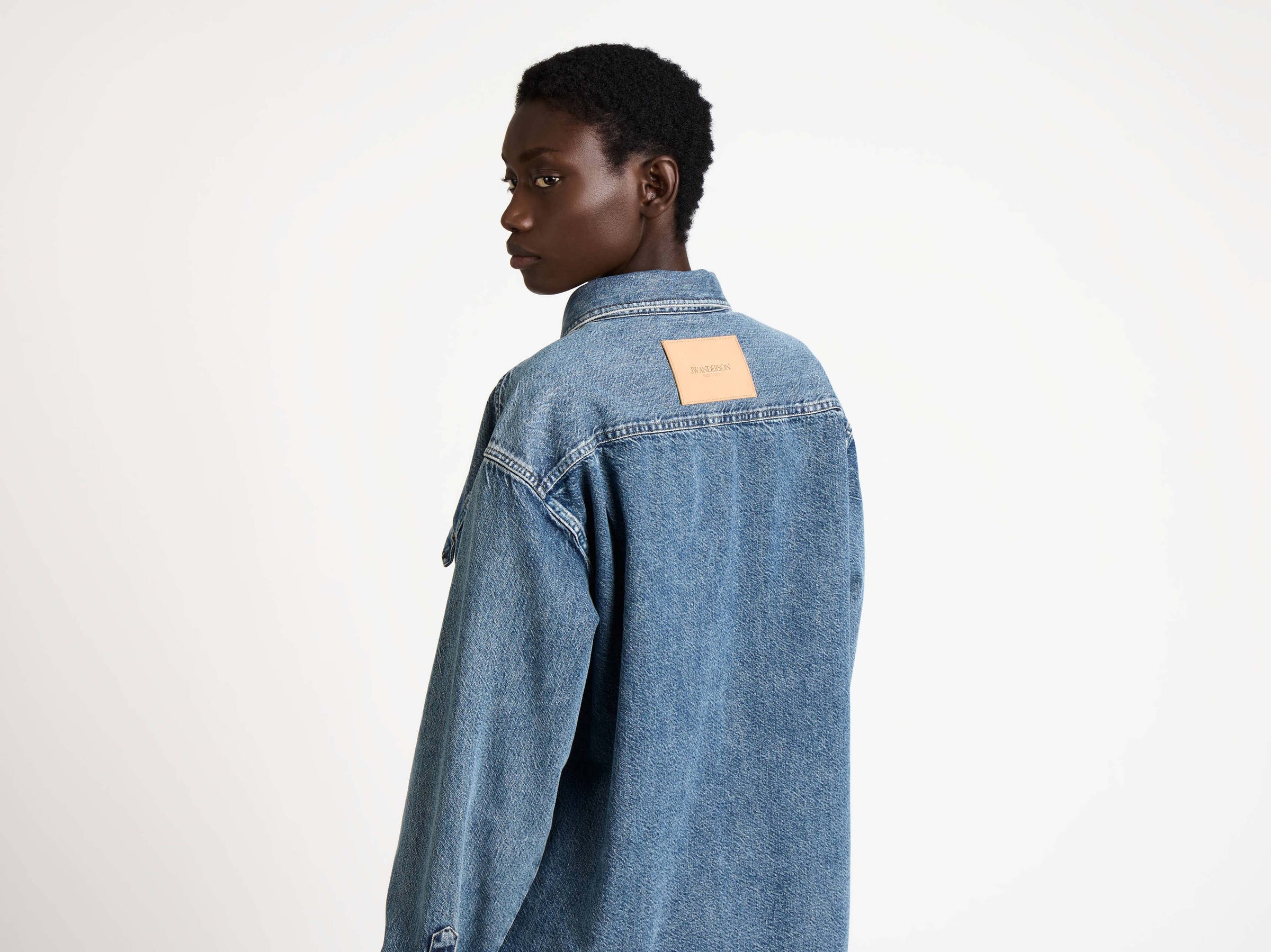 oversized shirt mid blue 1 Model Detail 2