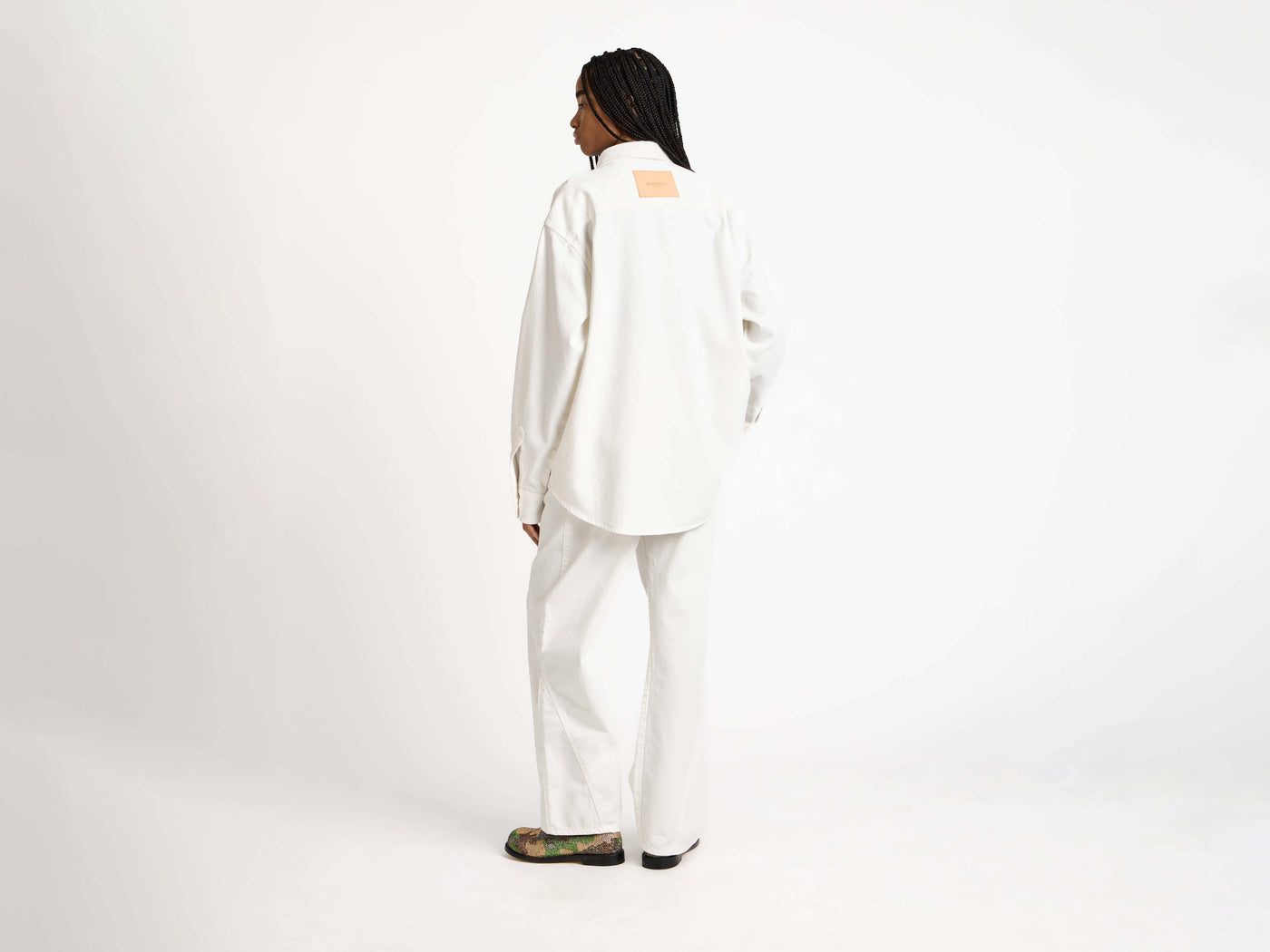 oversized shirt white 1 Model Back 3