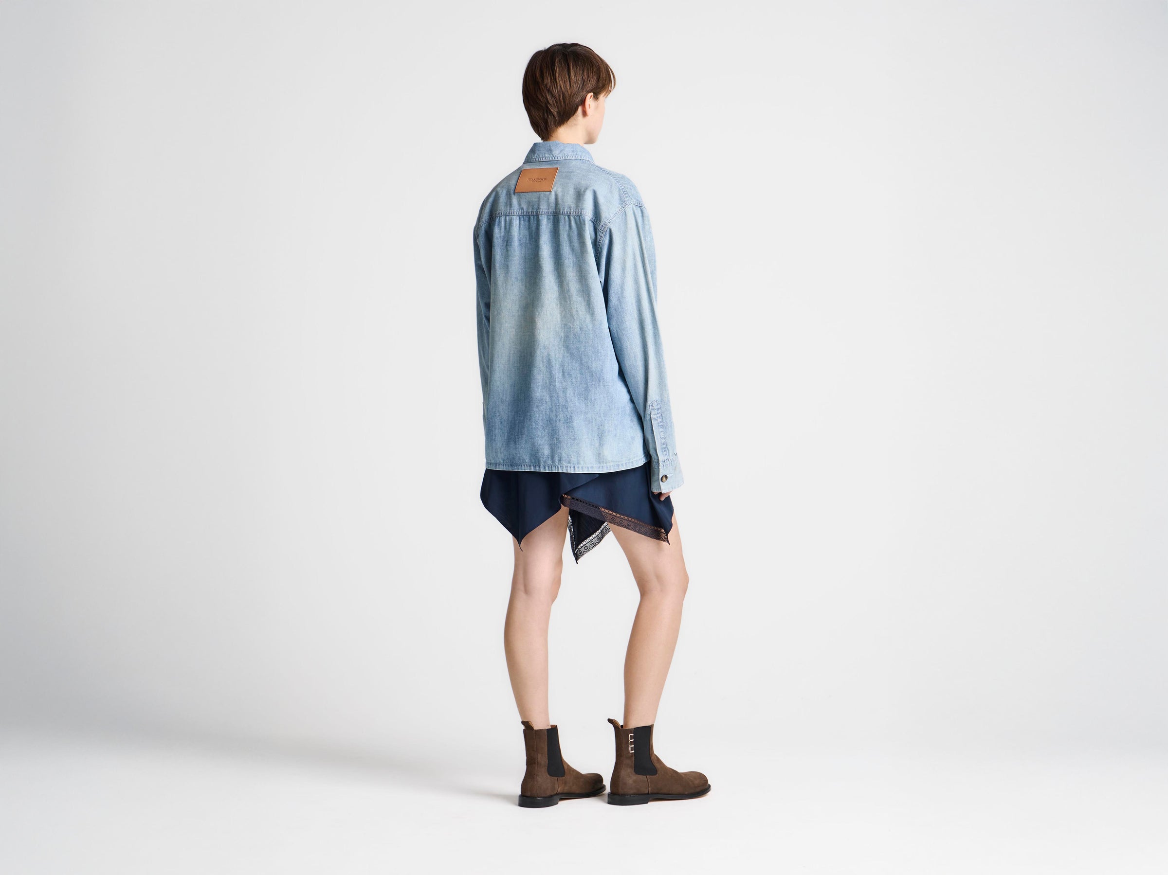 WOMENS SLANT POCKET SHIRT IN PALE BLUE
