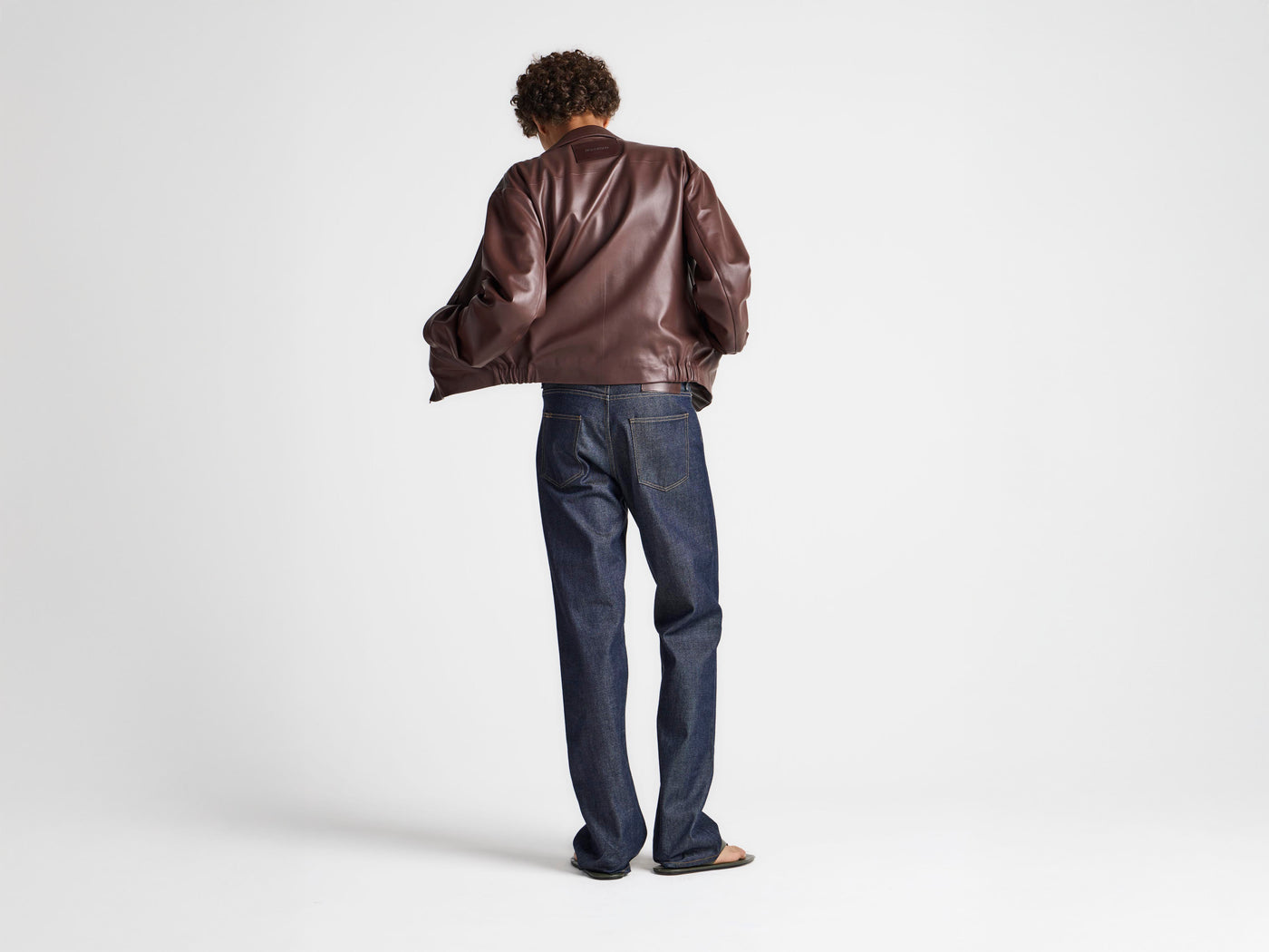 MENS STRAIGHT LEG DENIM JEANS IN INDIGO
